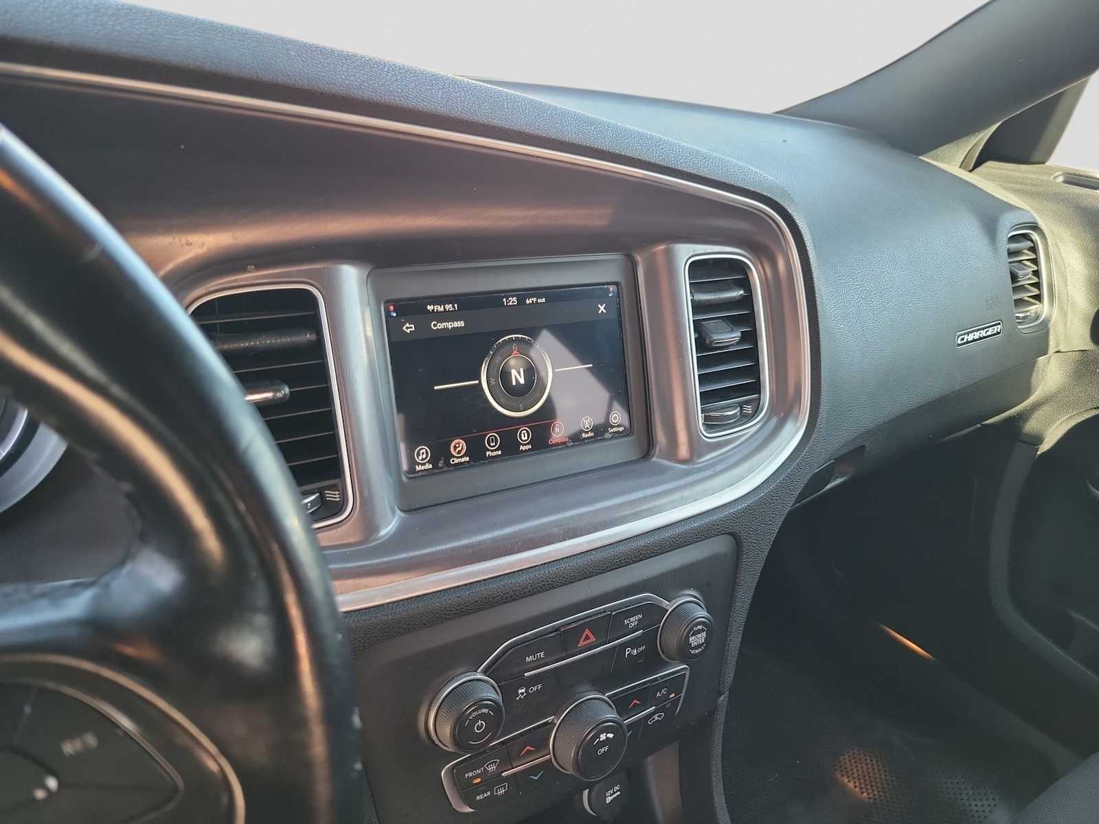 Thumbnail: 2019 Dodge Charger - 20