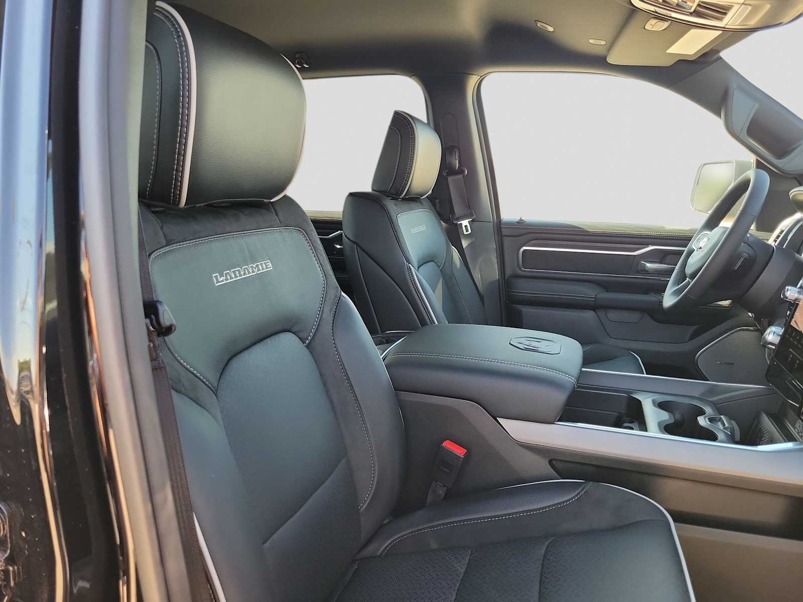 Thumbnail: 2026 RAM 1500 - 14