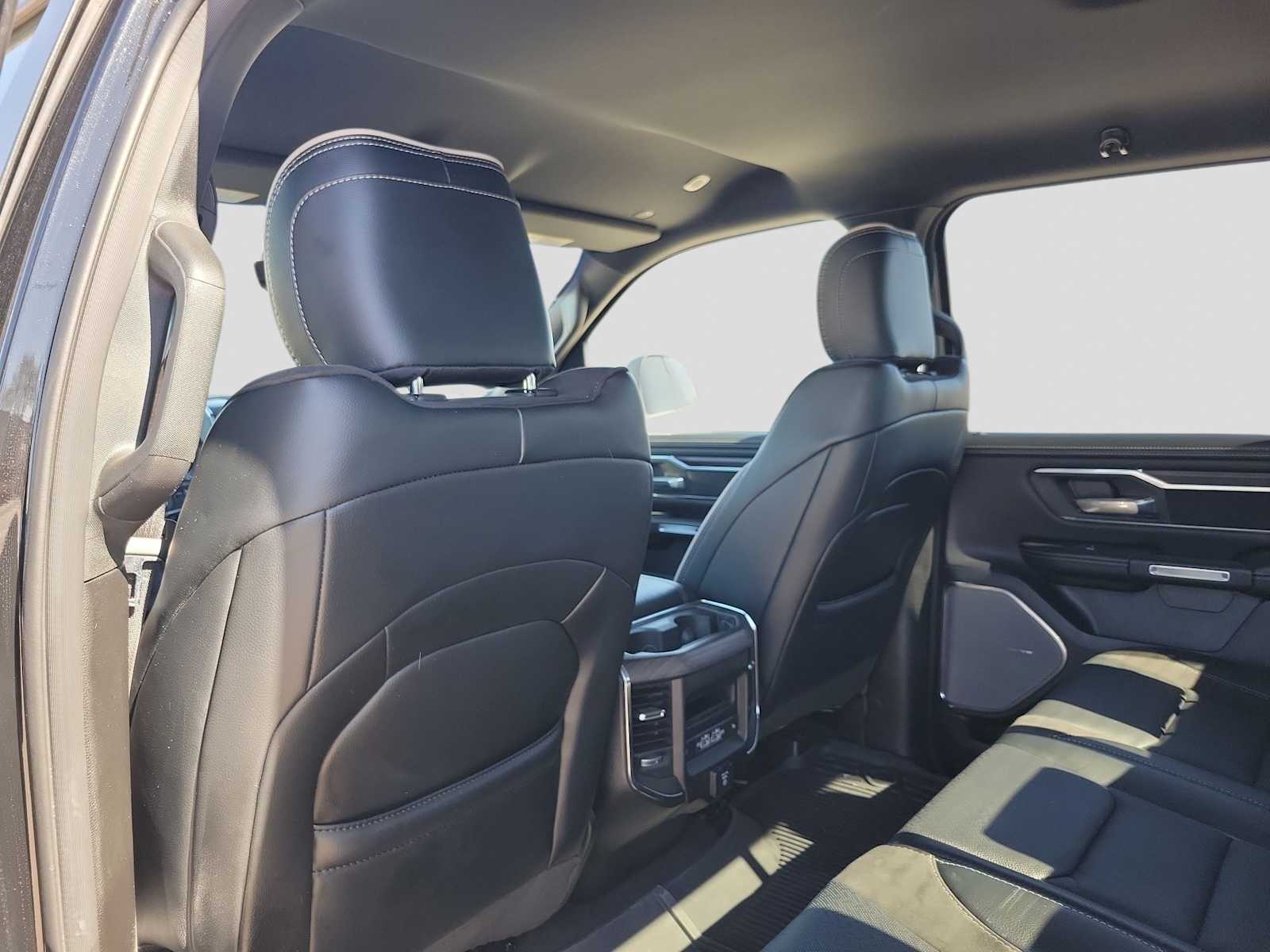 Thumbnail: 2025 RAM 1500 - 8