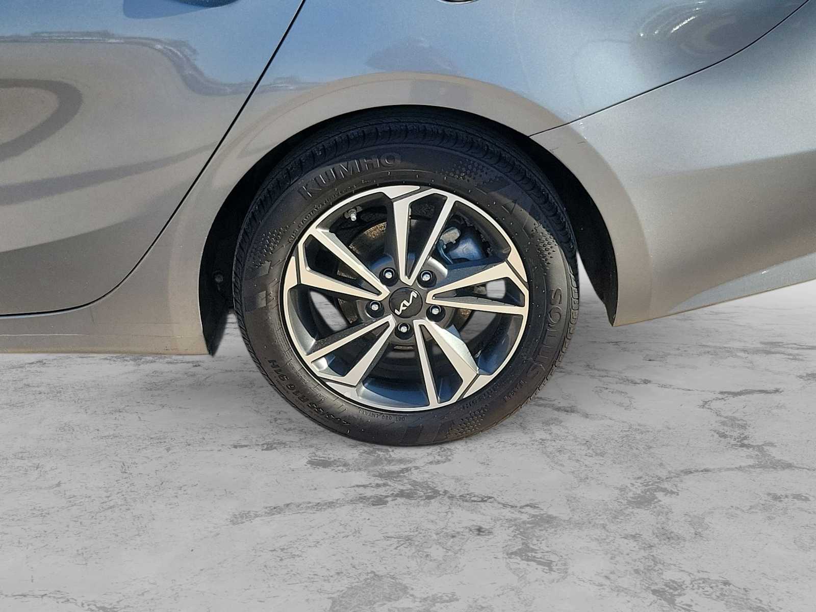 Thumbnail: 2024 Kia Forte - 12