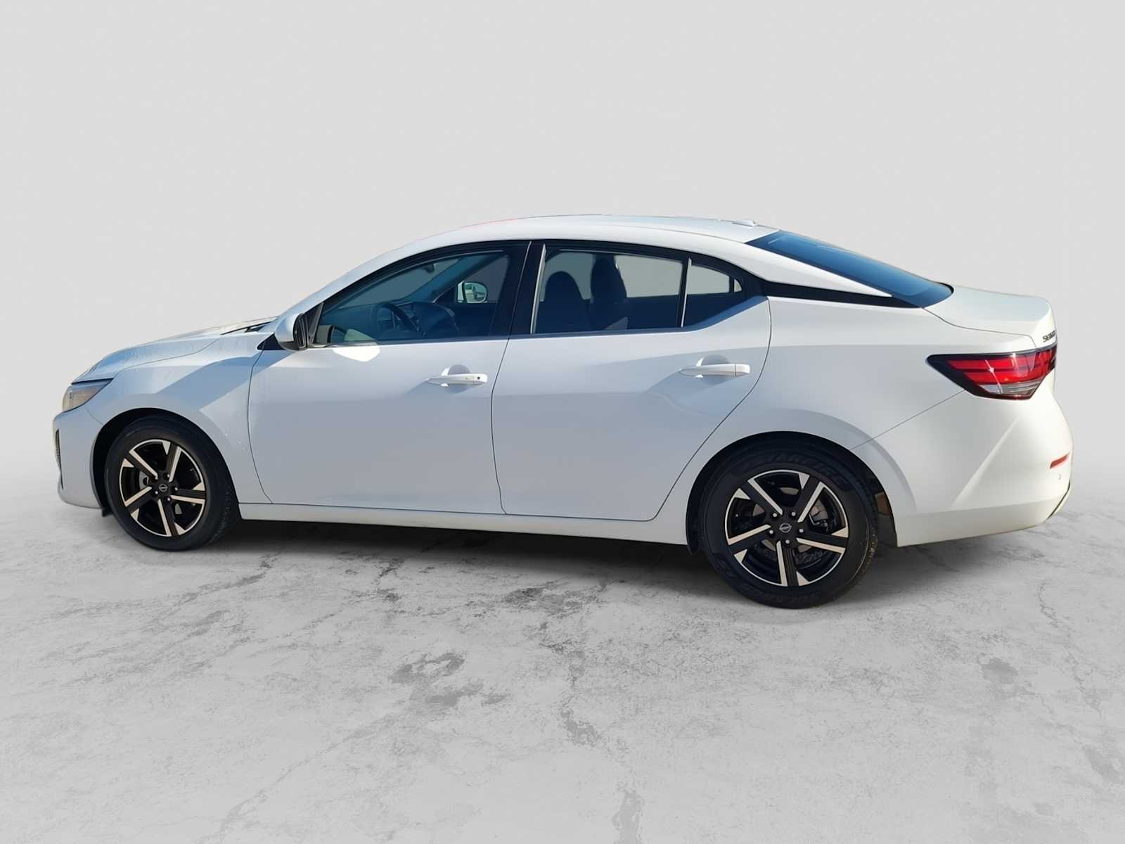 Thumbnail: 2024 Nissan Sentra - 3