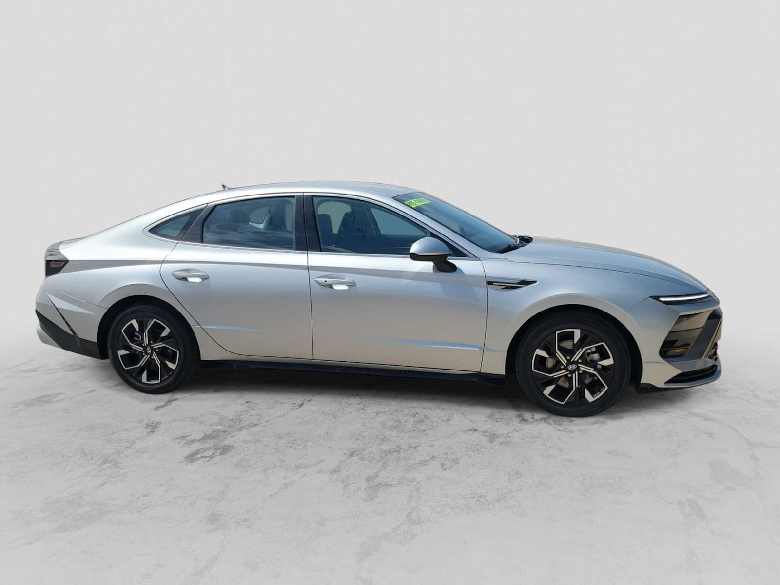 Thumbnail: 2025 Hyundai Sonata - 9
