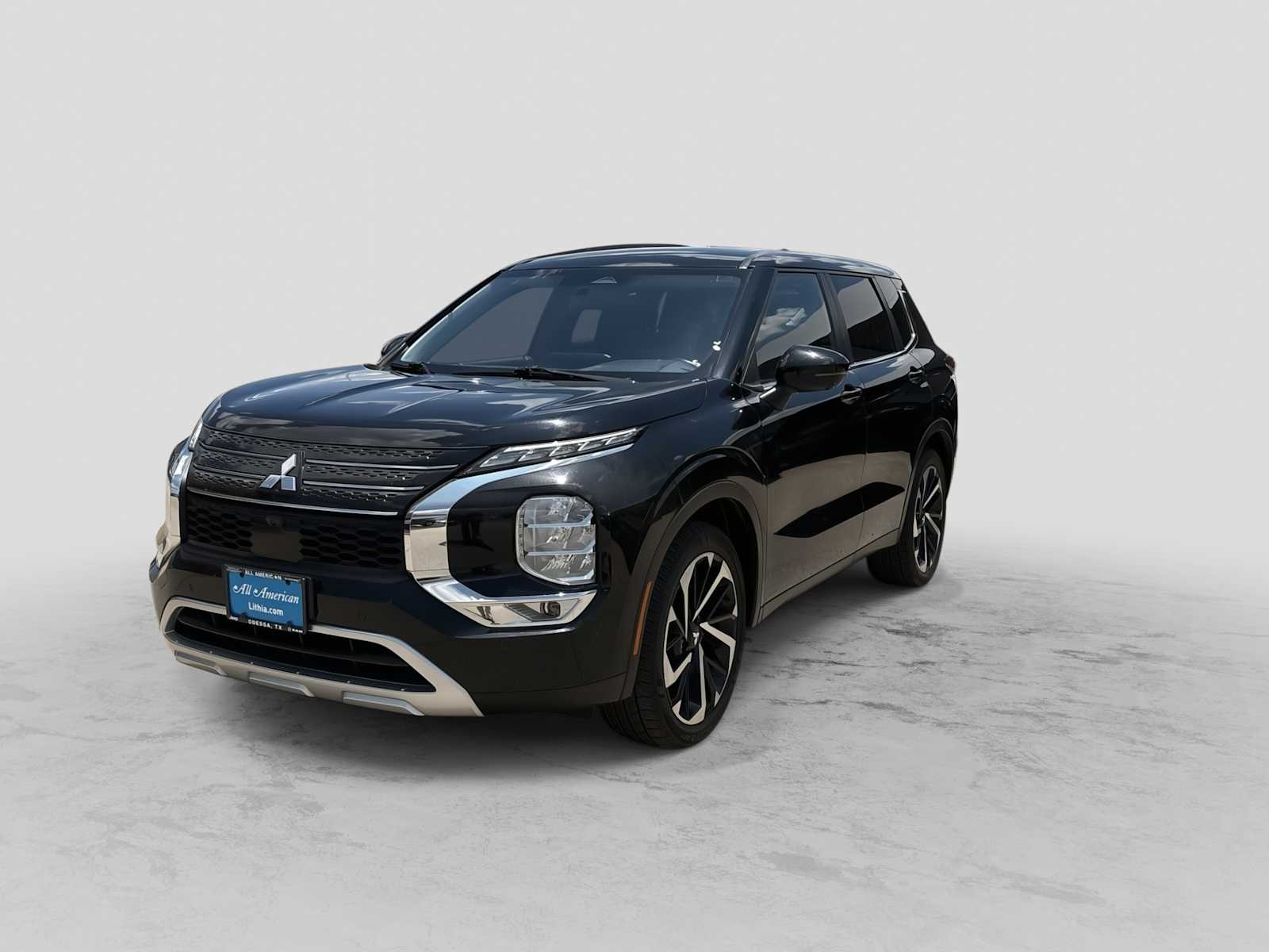 Thumbnail: 2024 Mitsubishi Outlander - 4