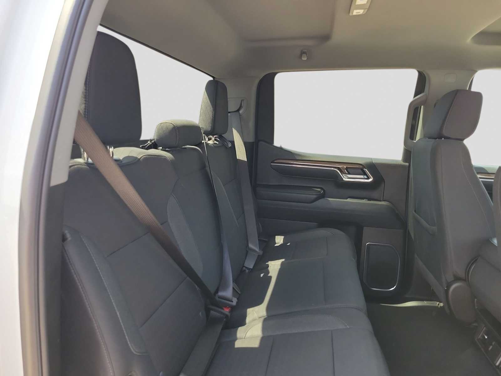 Thumbnail: 2025 Chevrolet Silverado 1500 - 17