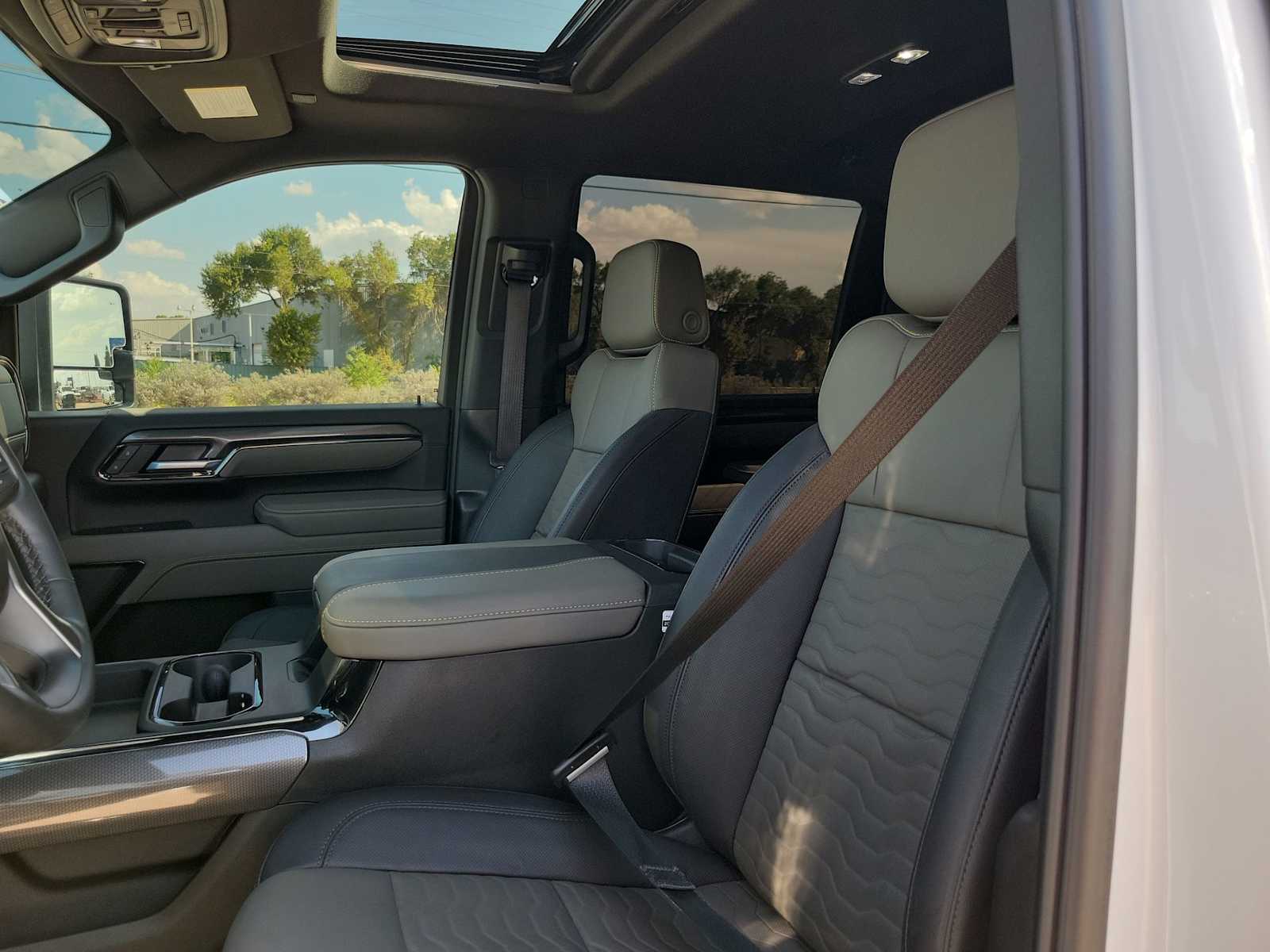 Thumbnail: 2025 Chevrolet Silverado 2500 - 10