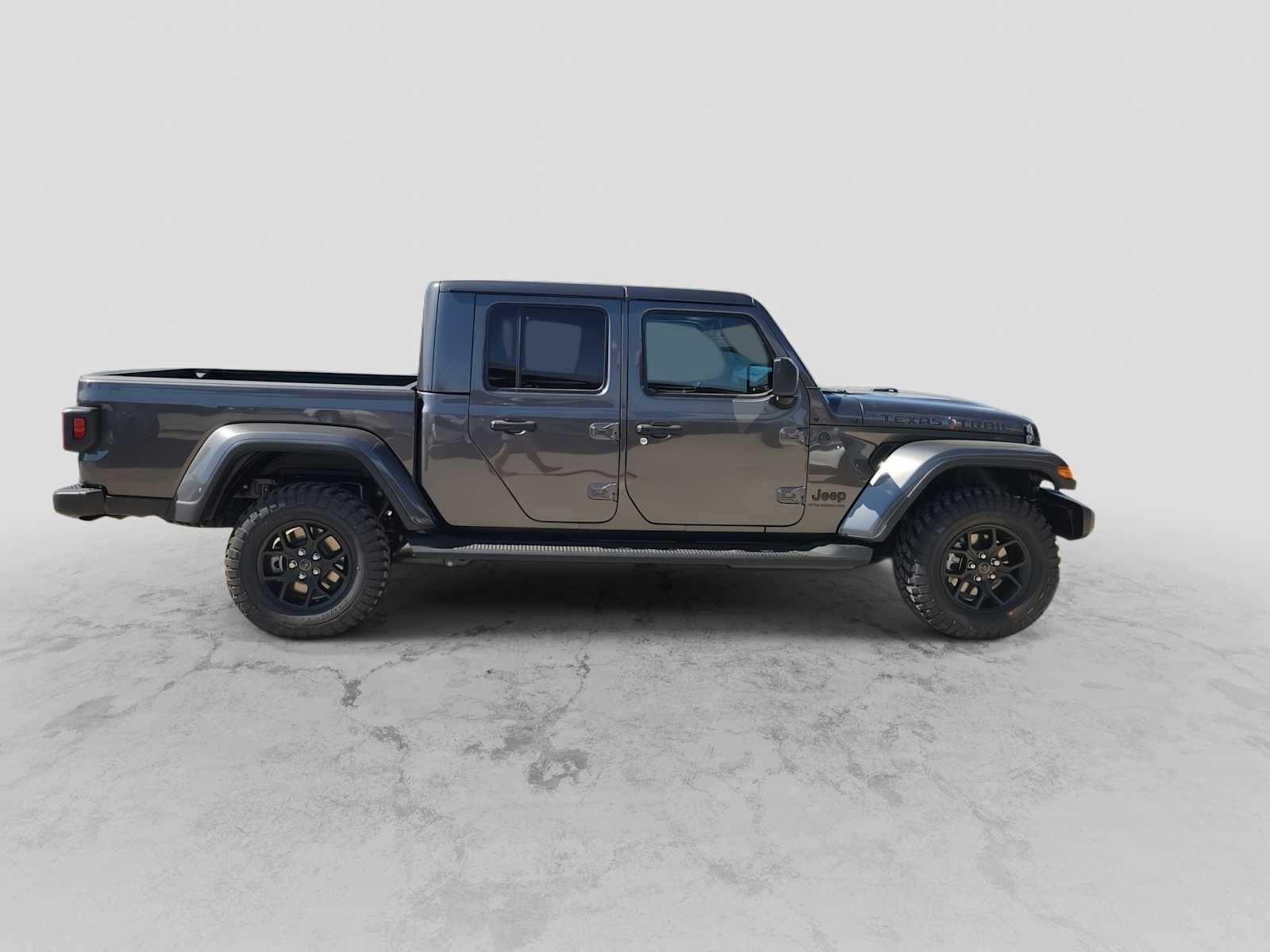 Thumbnail: 2026 Jeep Gladiator - 9