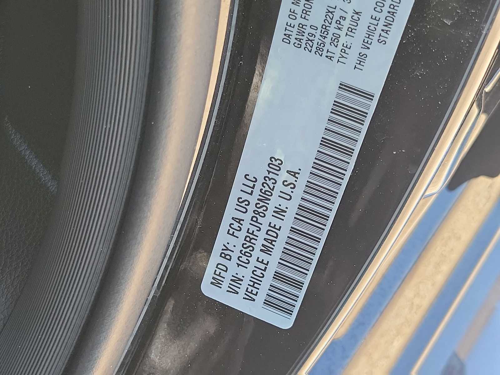 Thumbnail: 2025 RAM 1500 - 17