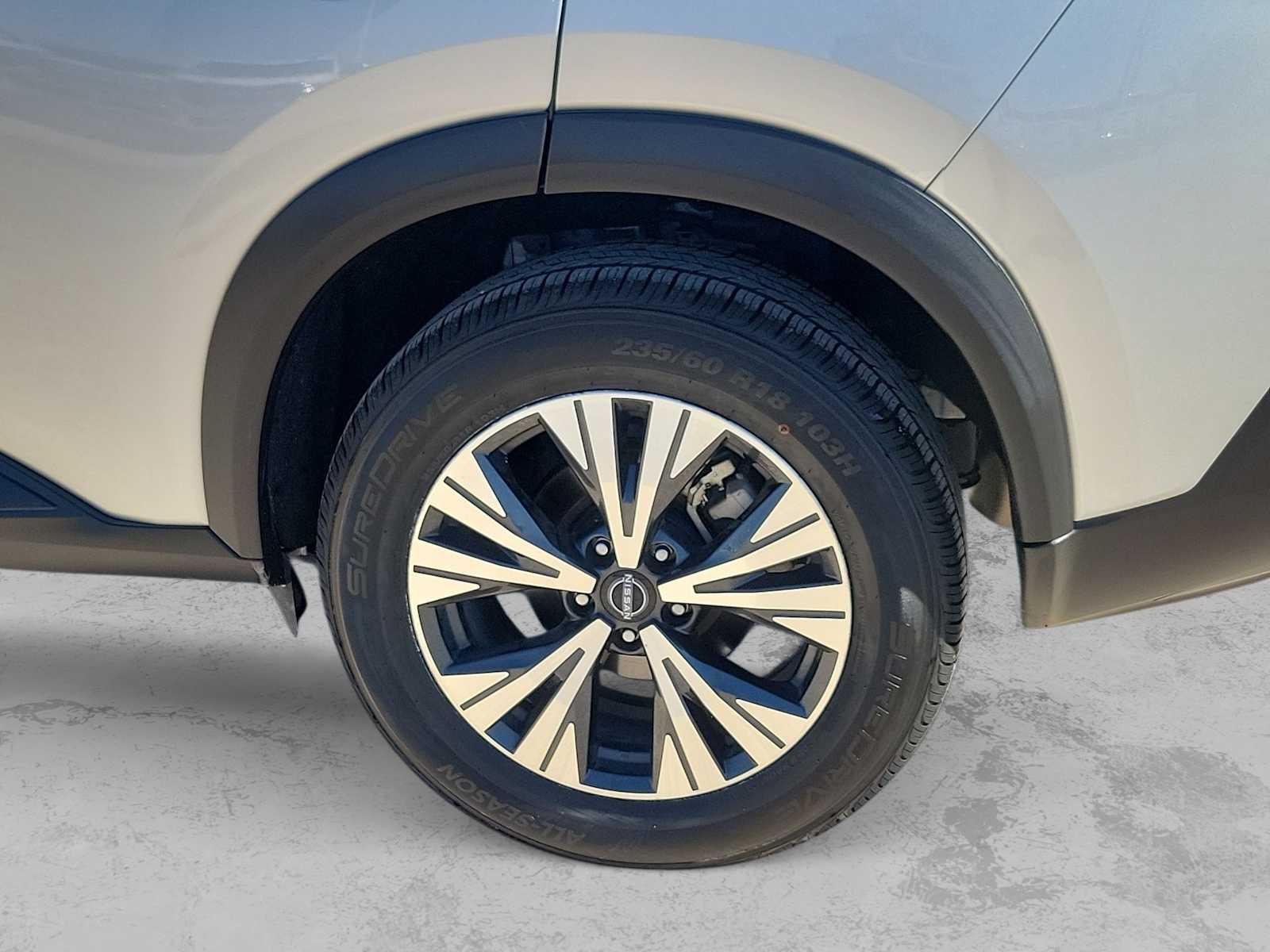 Thumbnail: 2023 Nissan Rogue - 12