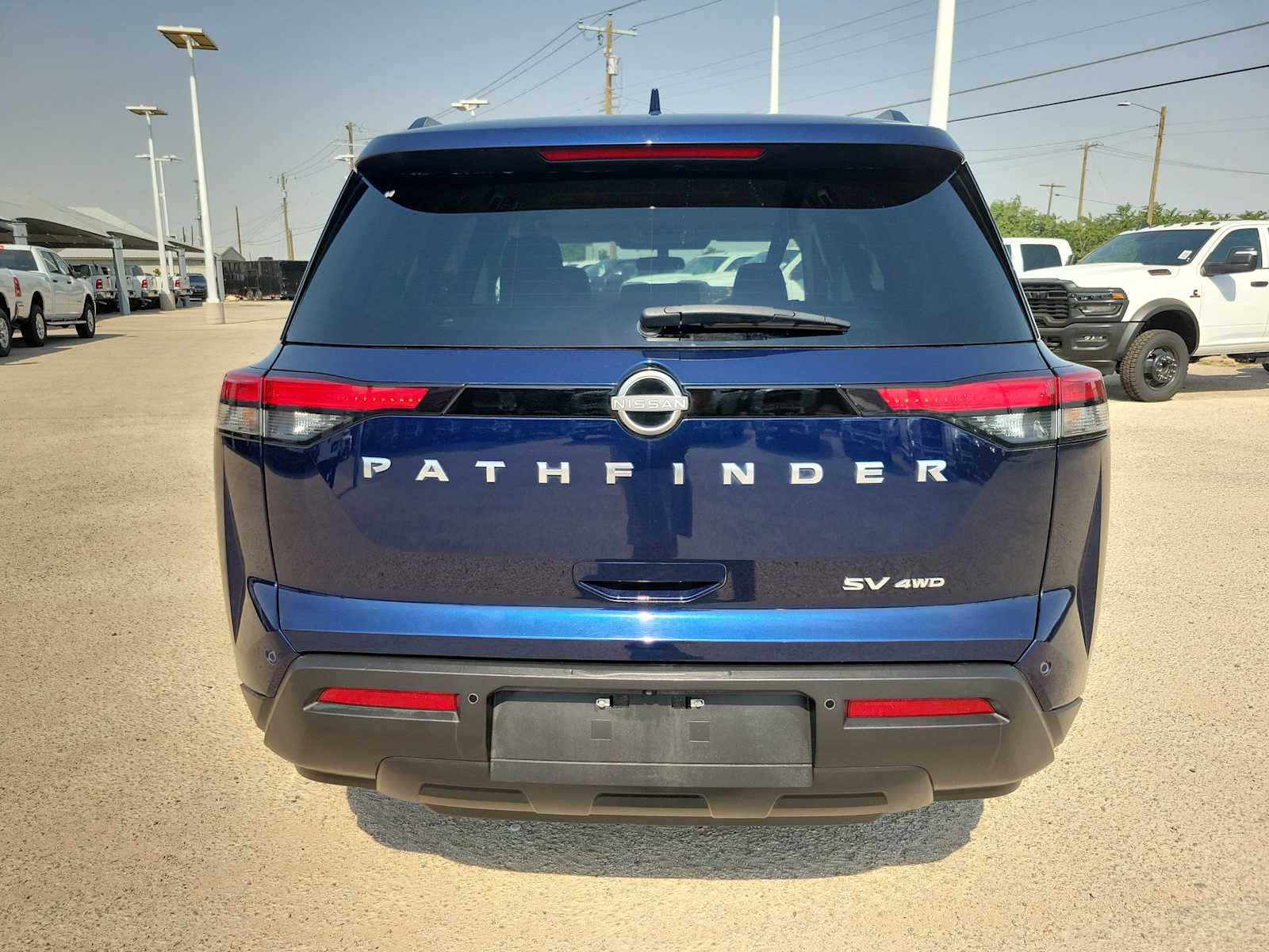 2024 Nissan Pathfinder SV 5