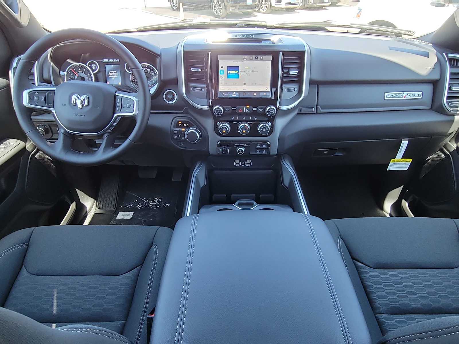 Thumbnail: 2025 RAM 1500 - 10