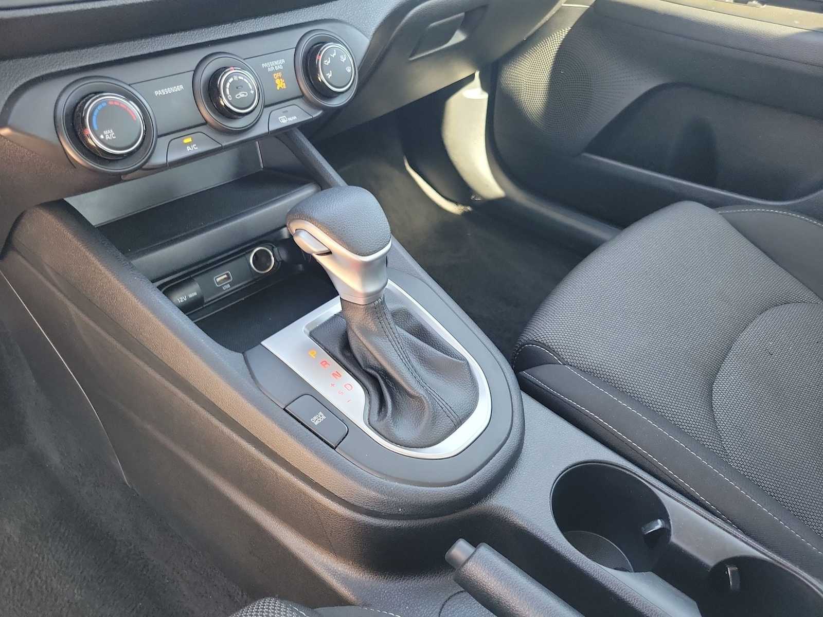 Thumbnail: 2023 Kia Forte - 13