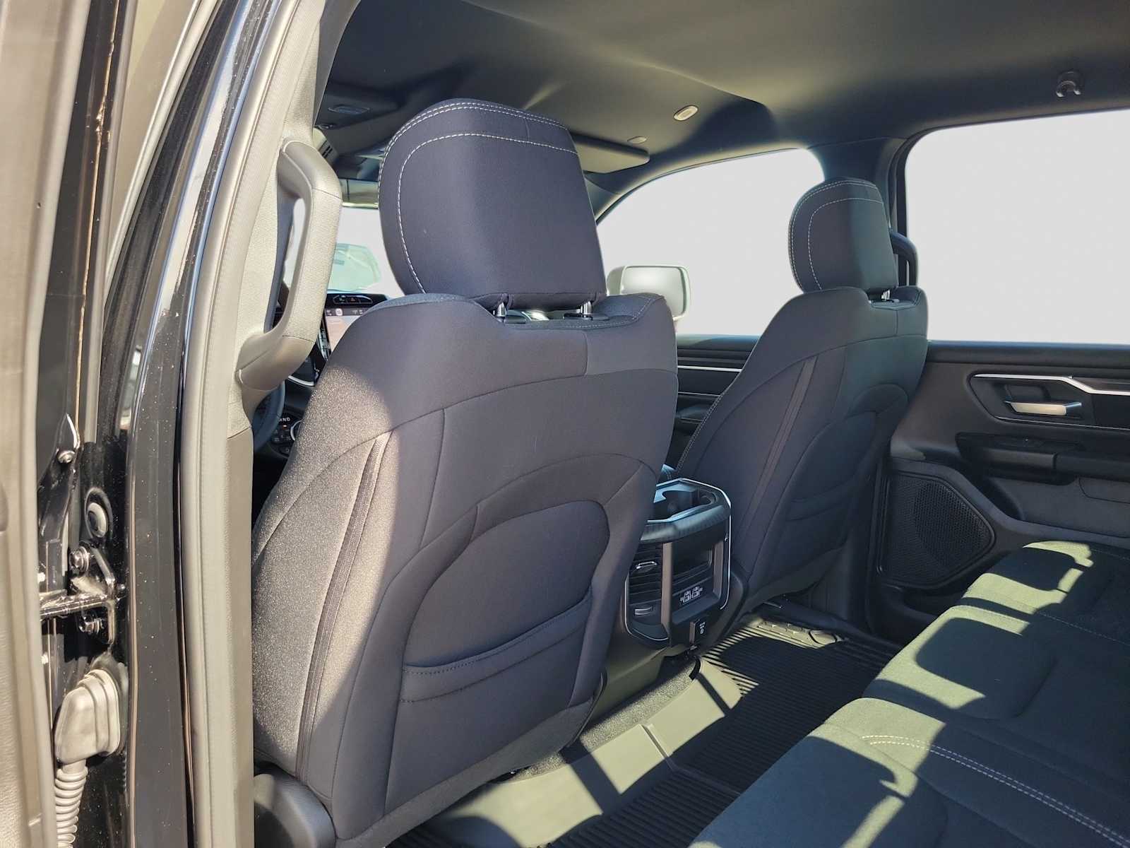 Thumbnail: 2026 RAM 1500 - 8