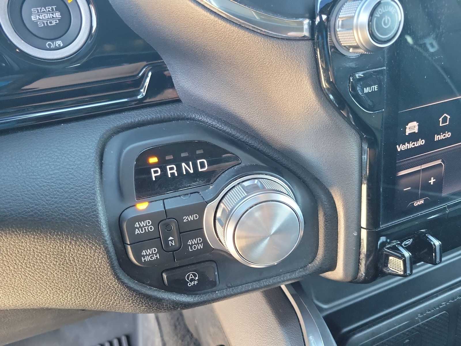 Thumbnail: 2025 RAM 1500 - 13