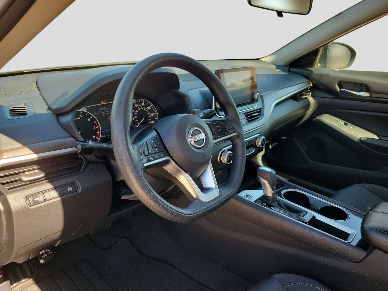 Thumbnail: 2024 Nissan Altima - 10