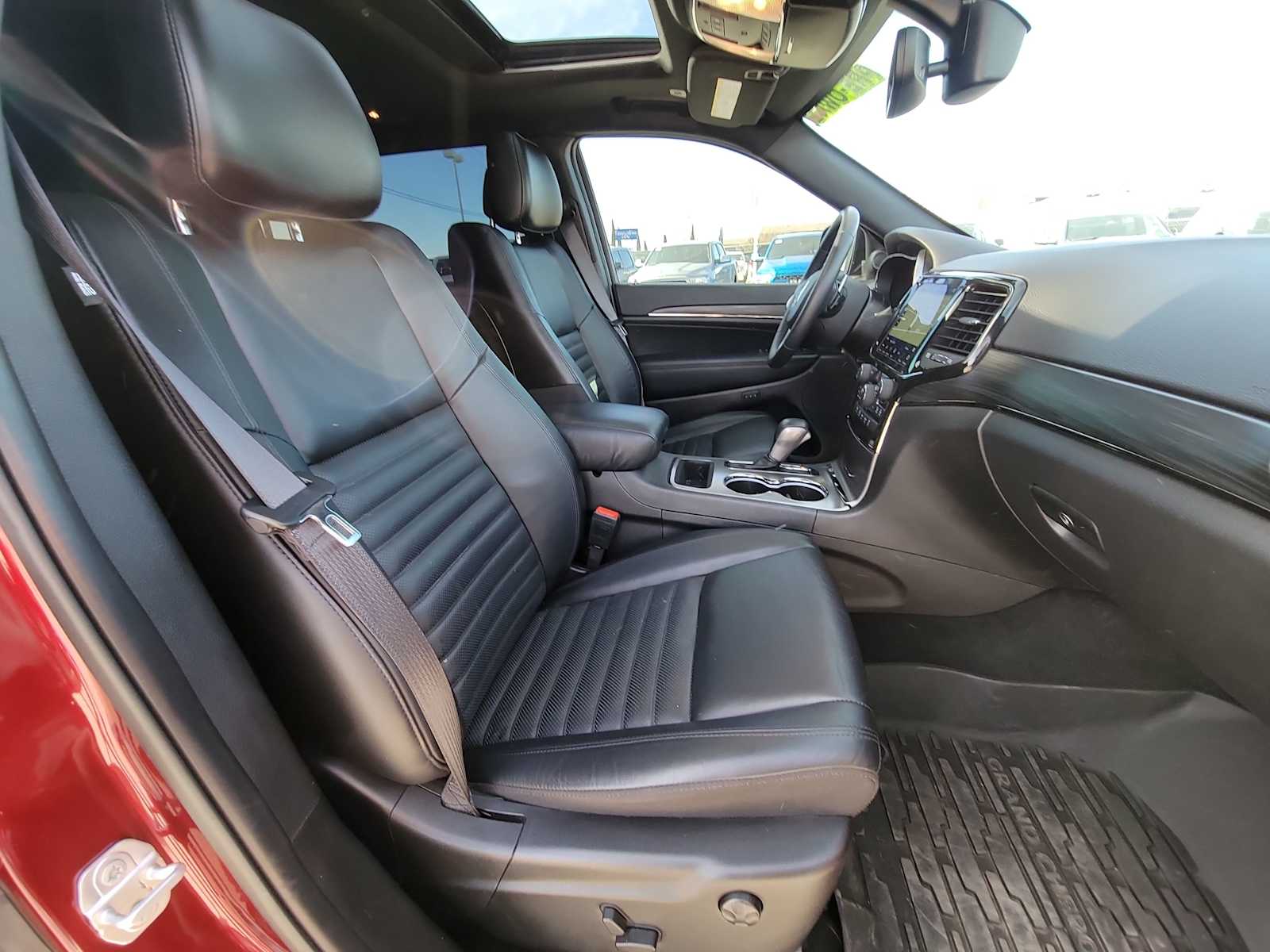 Thumbnail: 2021 Jeep Grand Cherokee - 13