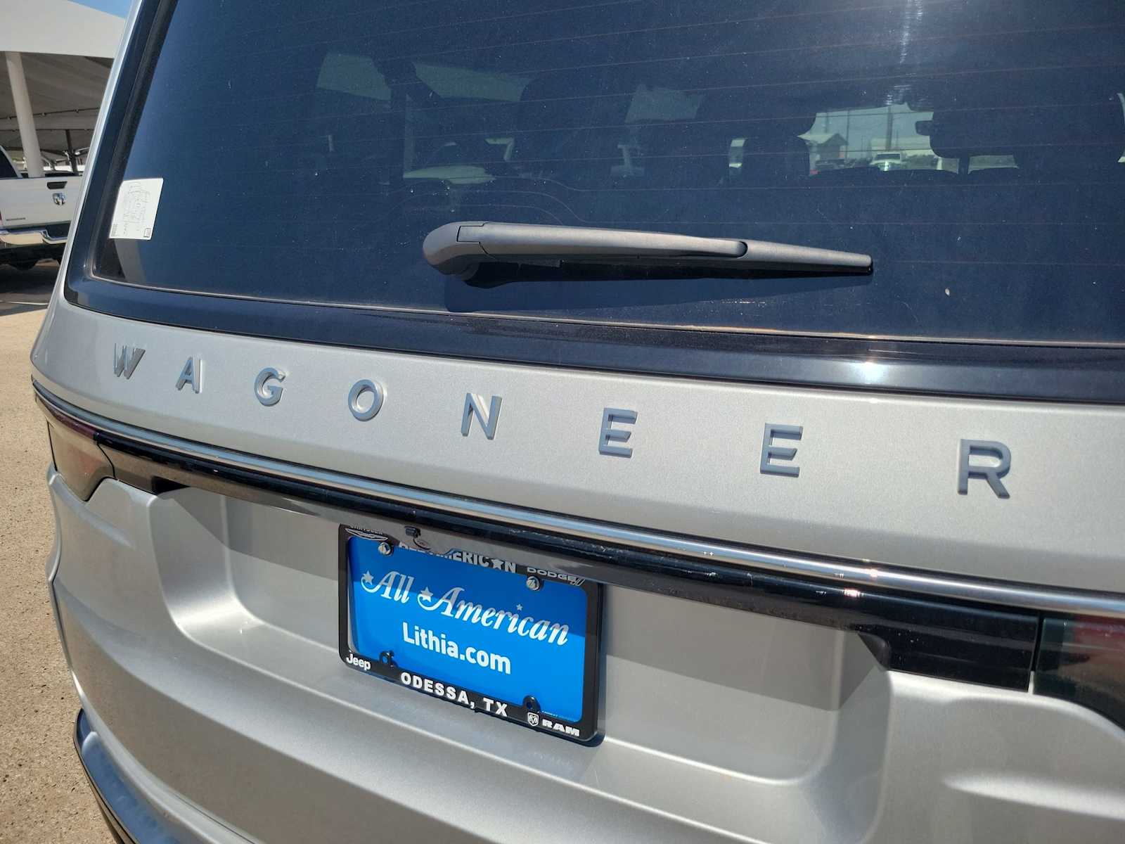 Thumbnail: 2024 Jeep Wagoneer - 7