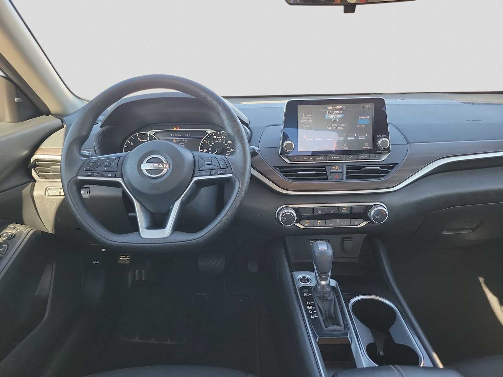 Thumbnail: 2024 Nissan Altima - 10