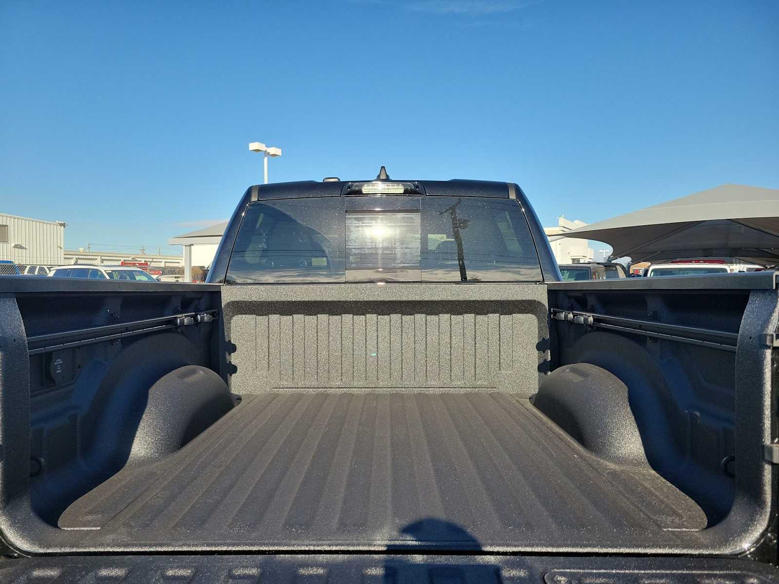 Thumbnail: 2026 RAM 1500 - 19