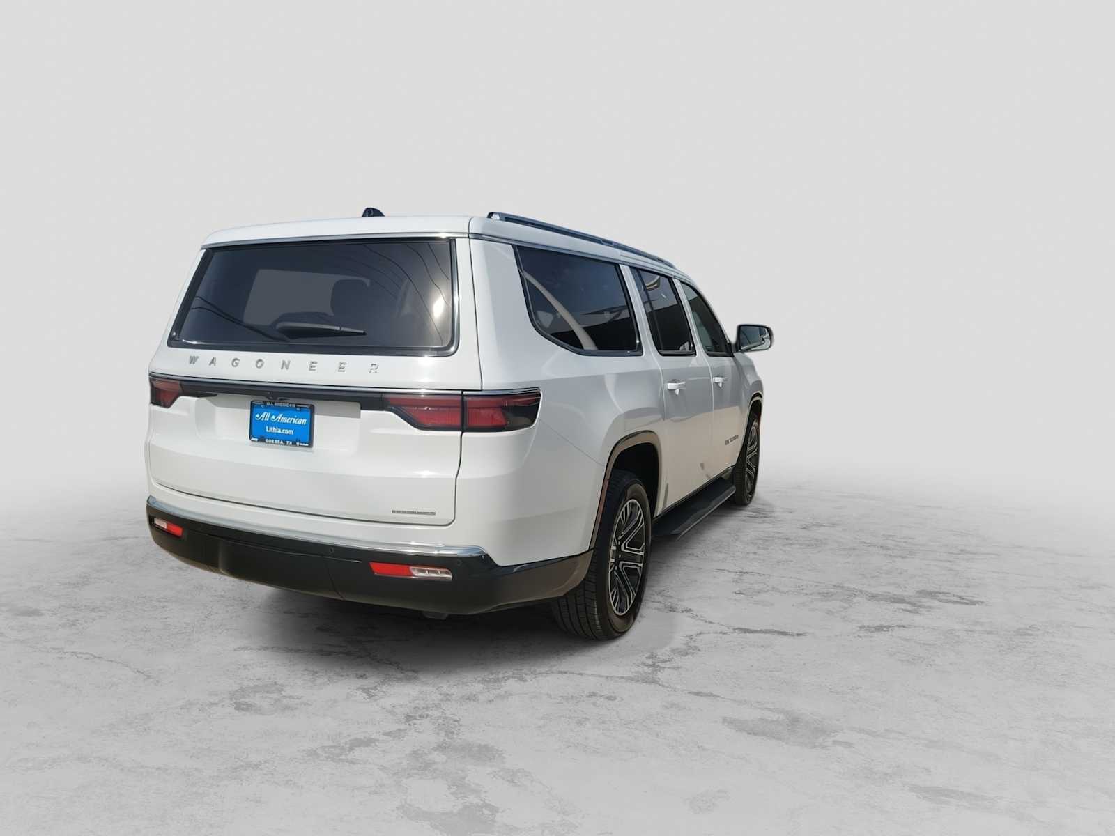 Thumbnail: 2024 Jeep Wagoneer - 8