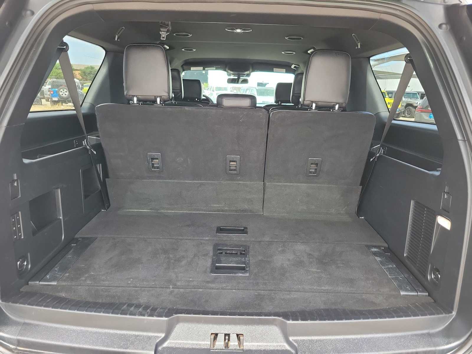 2019 Ford Expedition MAX XLT 19