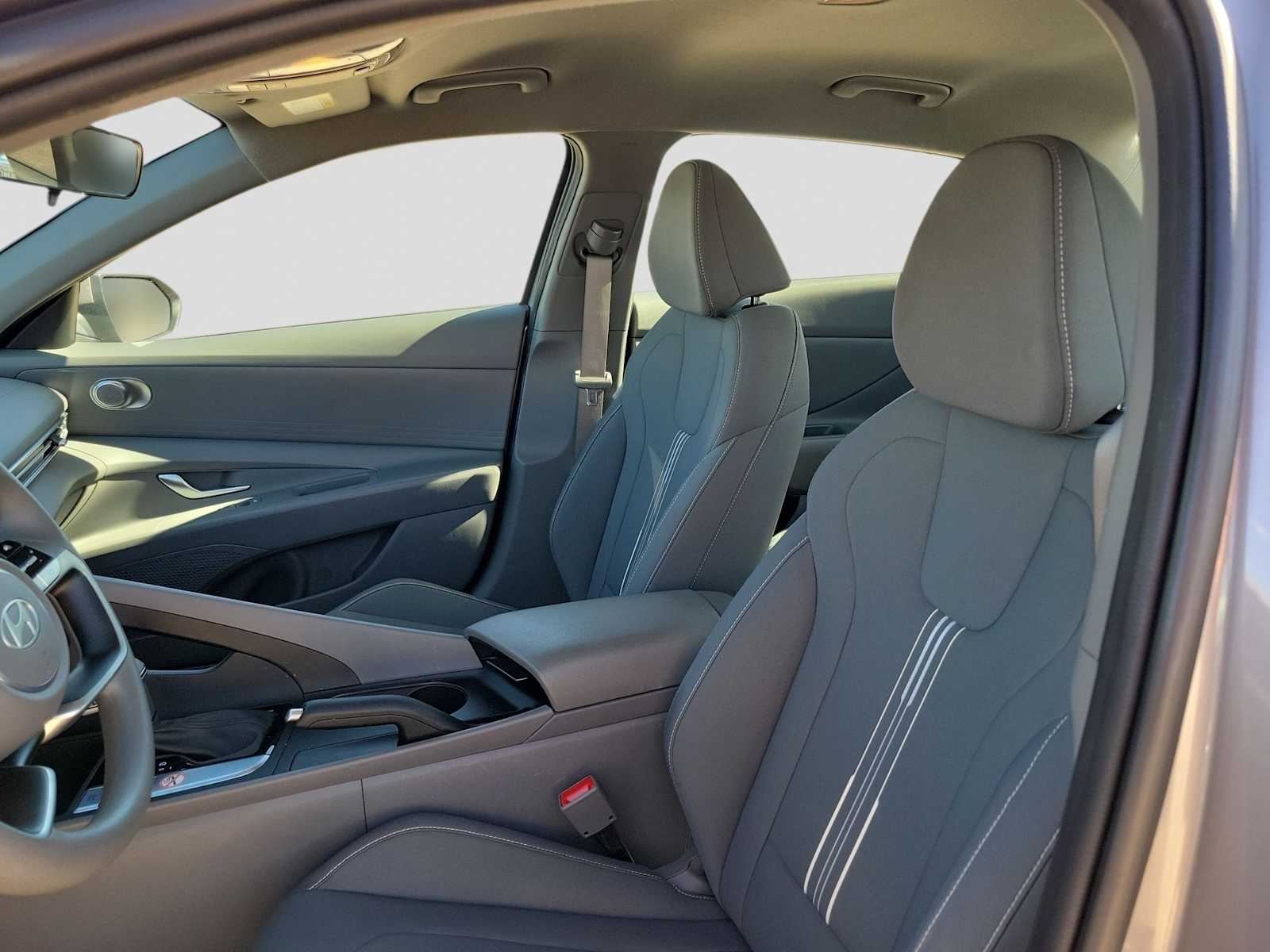 Thumbnail: 2024 Hyundai Elantra - 7