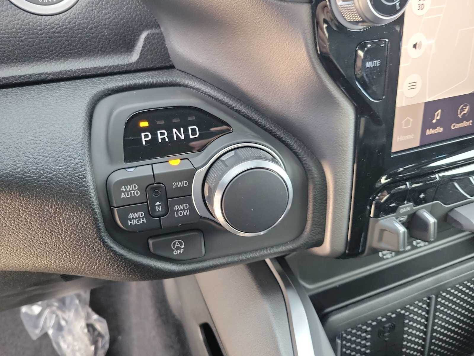 Thumbnail: 2026 RAM 1500 - 21