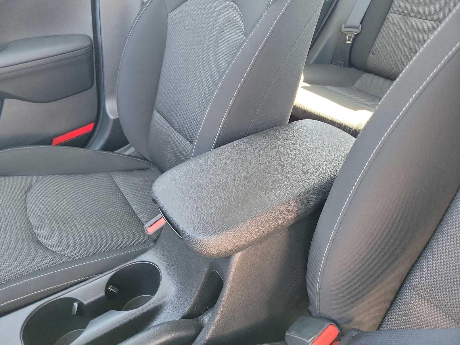 Thumbnail: 2023 Kia Forte - 12