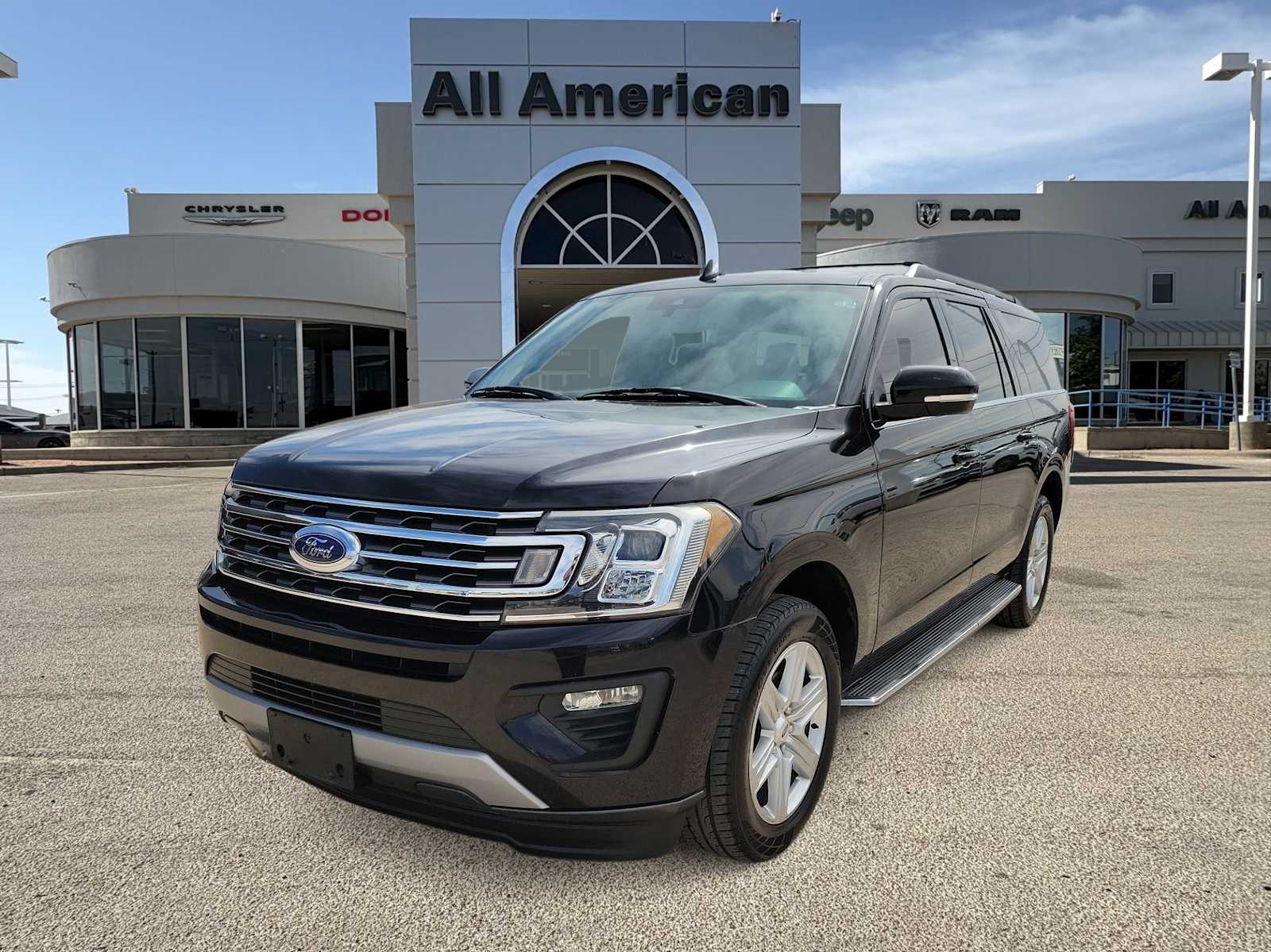 2019 Ford Expedition MAX XLT Hero Image