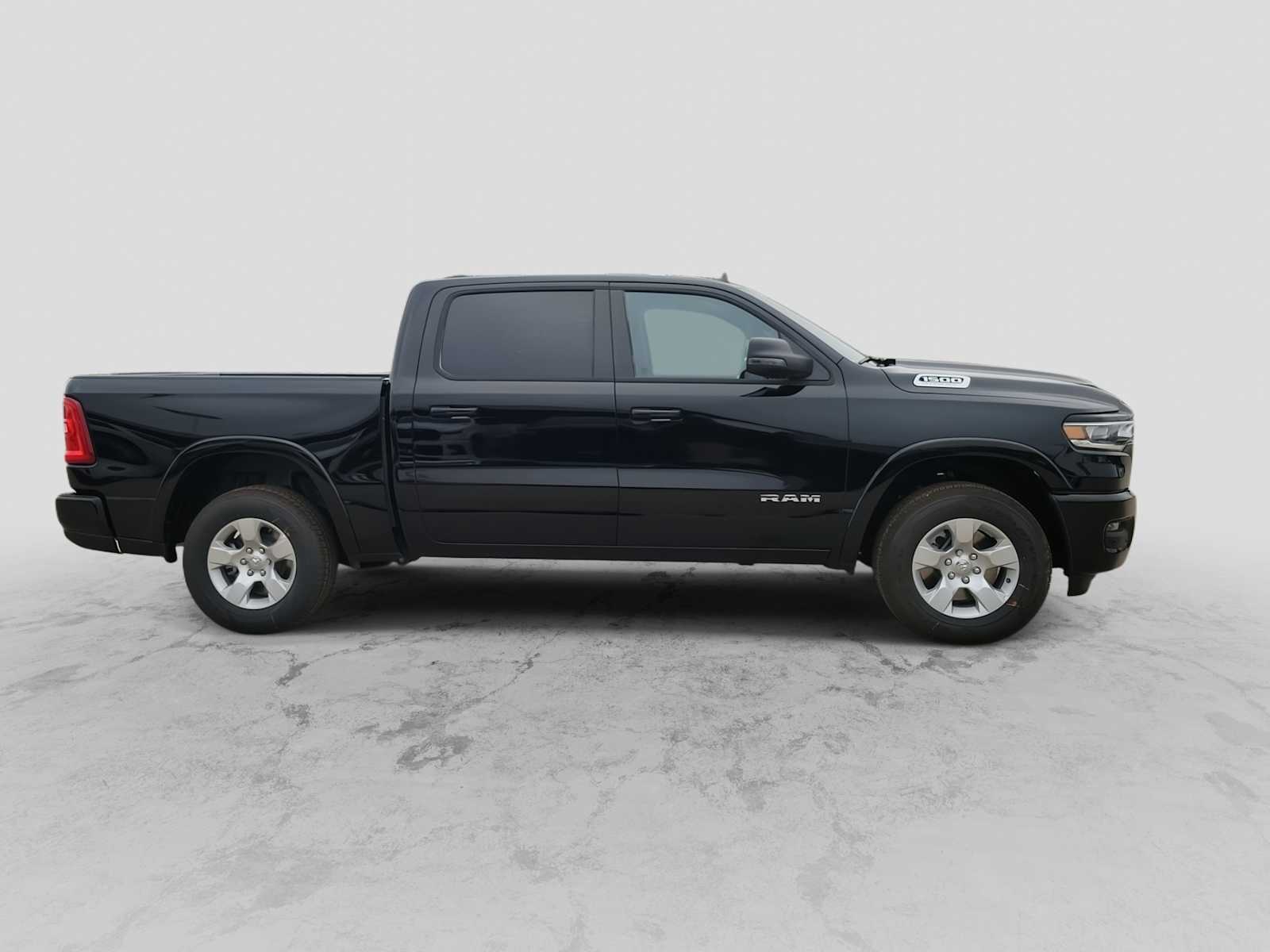 Thumbnail: 2026 RAM 1500 - 9