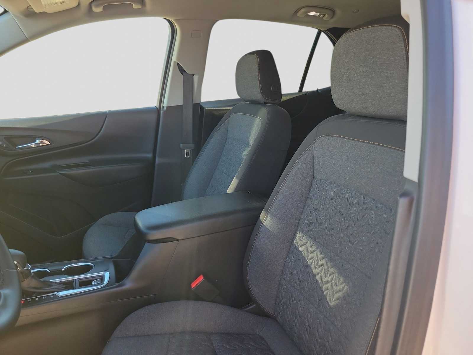Thumbnail: 2024 Chevrolet Equinox - 15