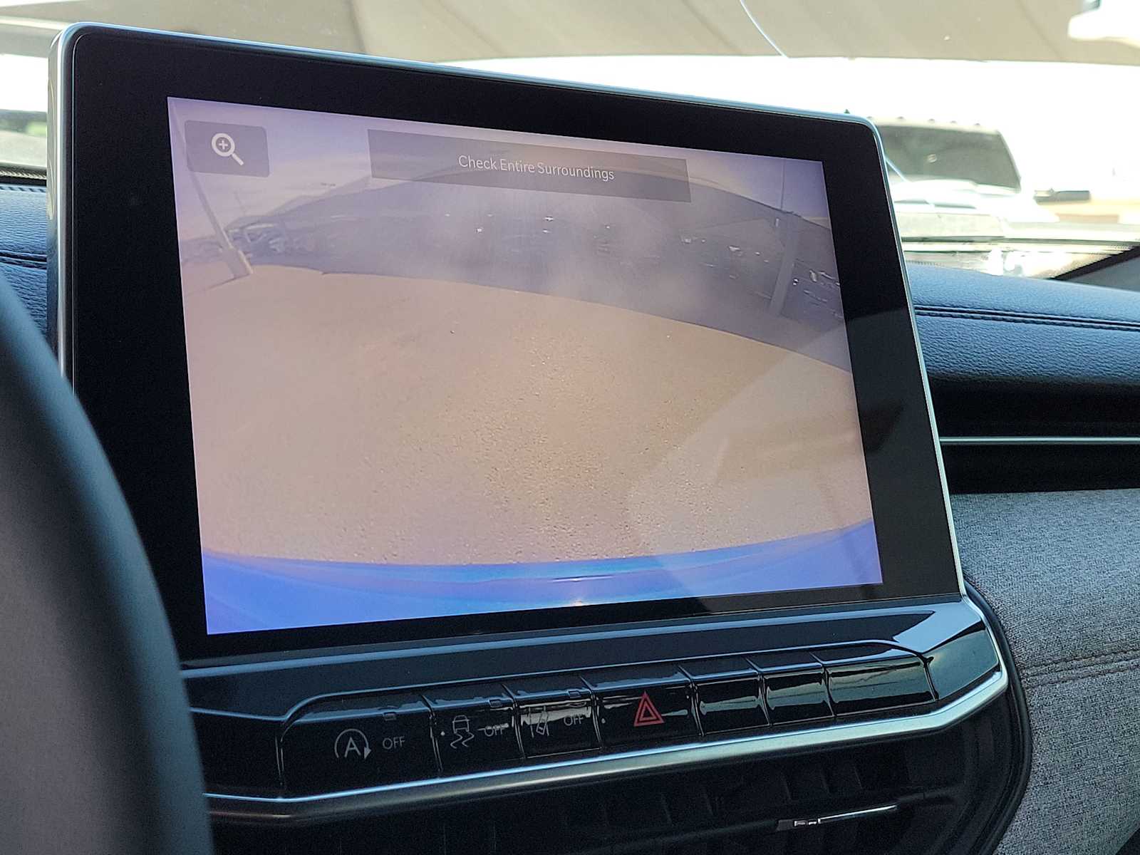 Thumbnail: 2023 Jeep Compass - 20