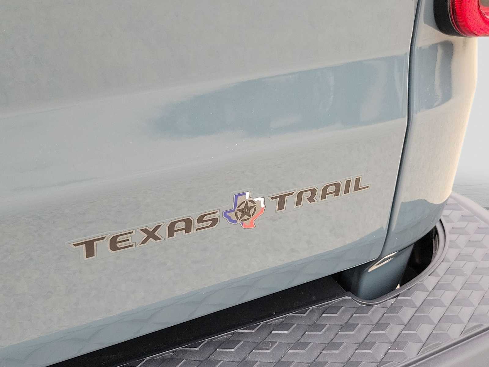 Thumbnail: 2026 Jeep Gladiator - 11