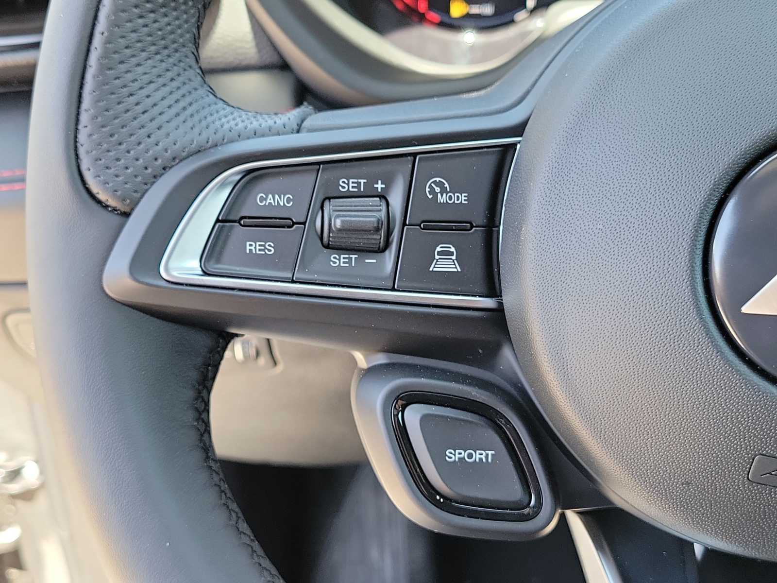 Thumbnail: 2024 Dodge Hornet - 19