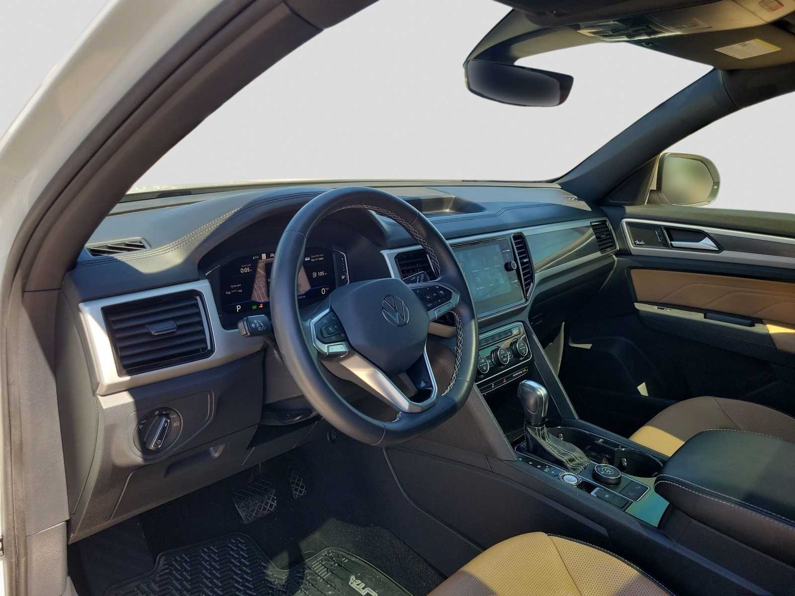 Thumbnail: 2021 Volkswagen Atlas - 2