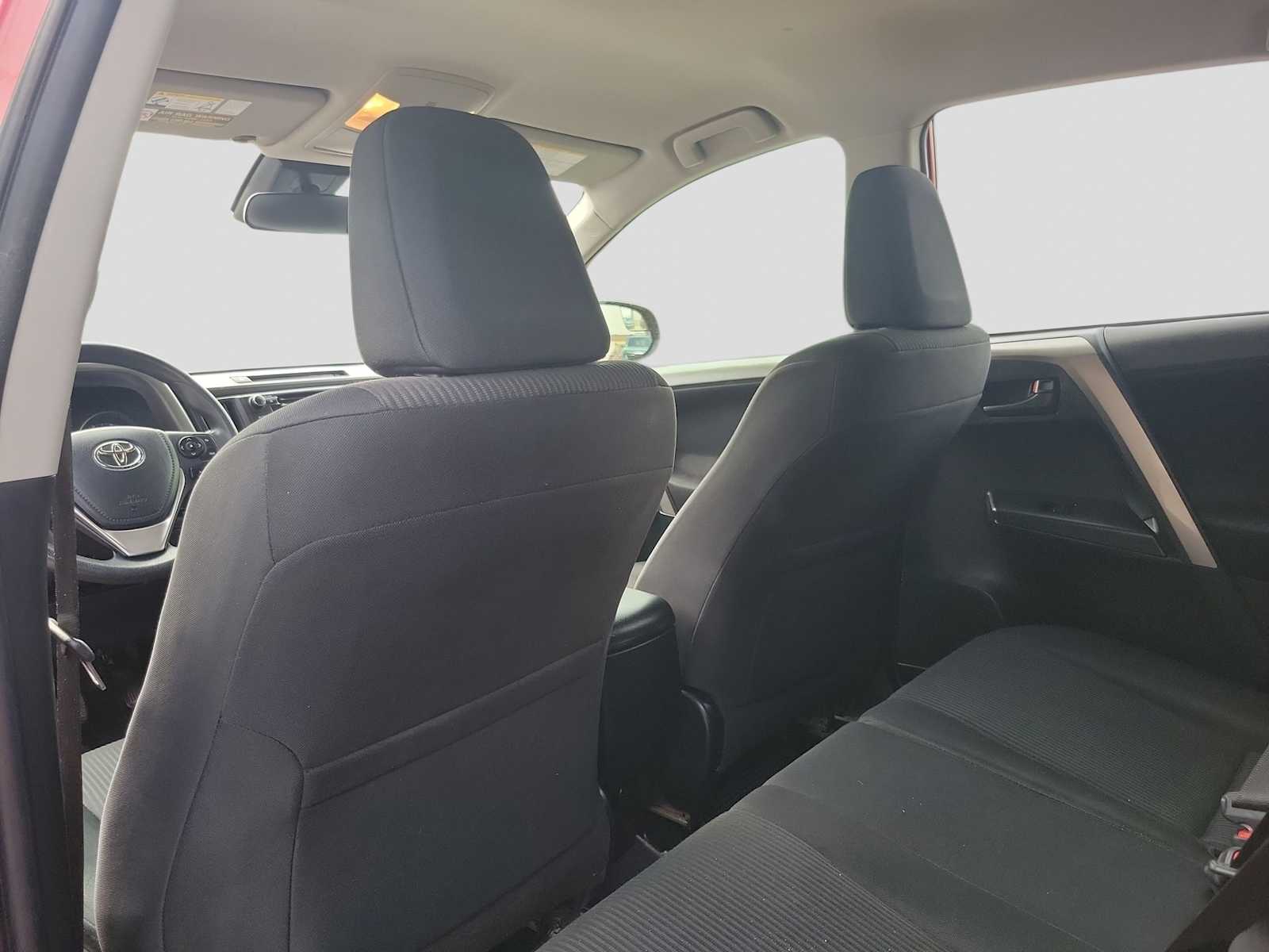 Thumbnail: 2017 Toyota RAV4 - 16