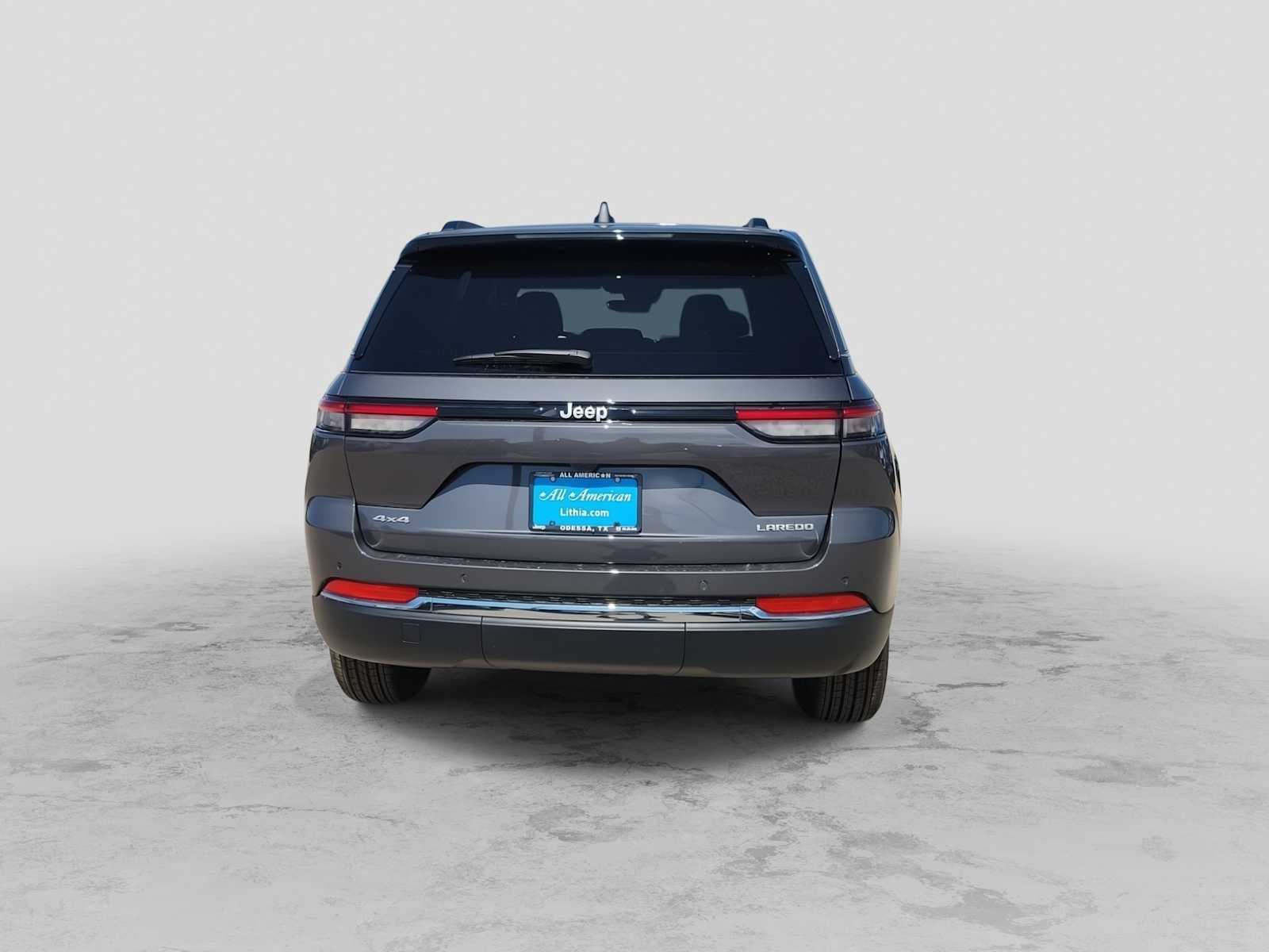 Thumbnail: 2026 Jeep Grand Cherokee - 7