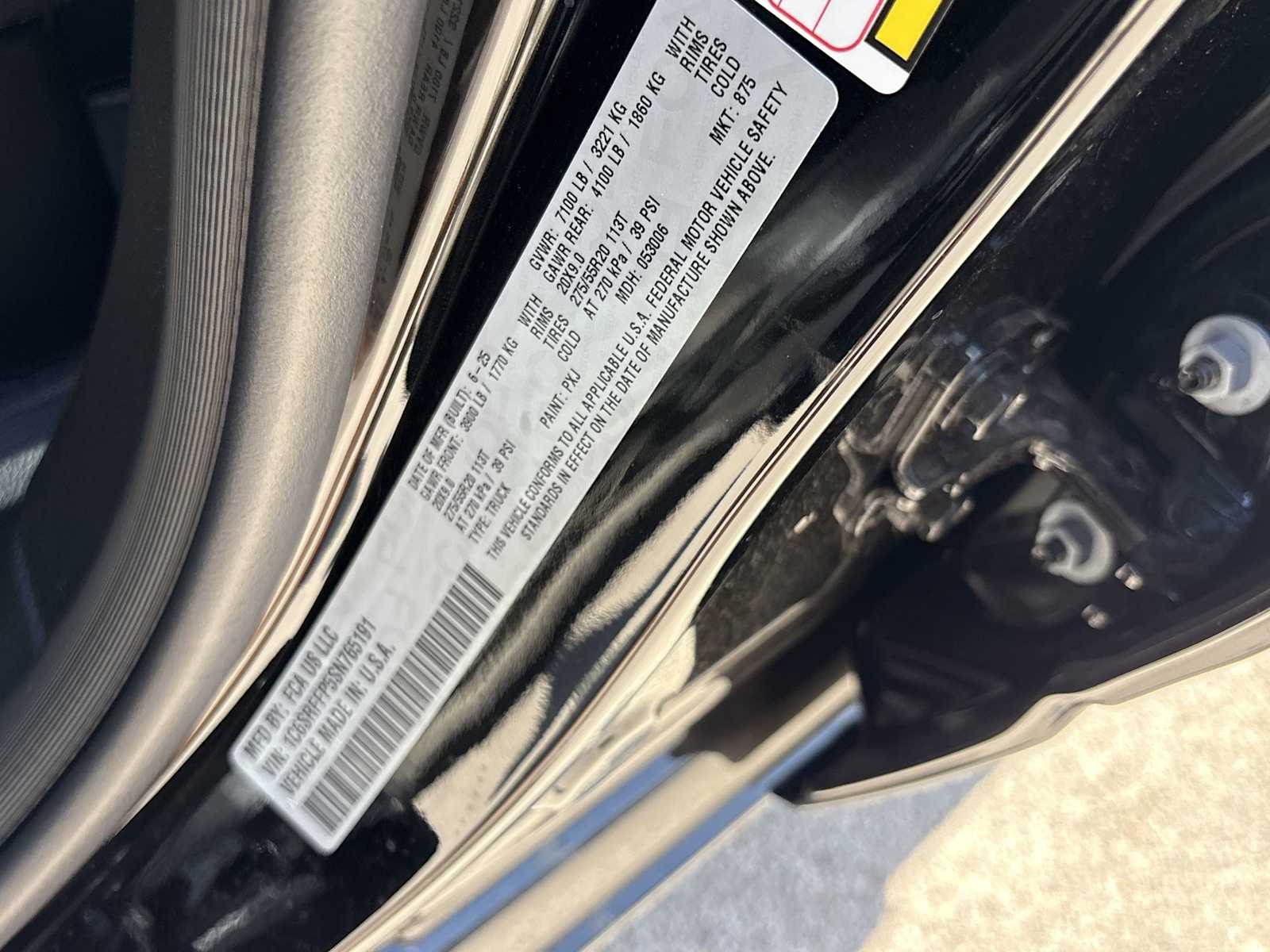Thumbnail: 2025 RAM 1500 - 17