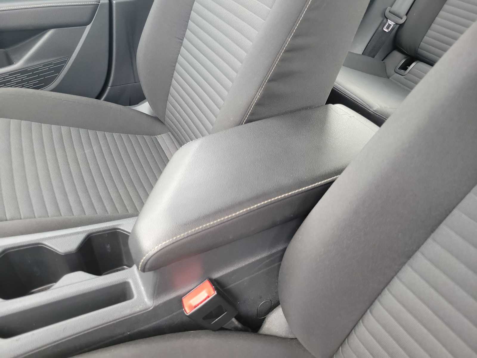 Thumbnail: 2024 Volkswagen Jetta - 12