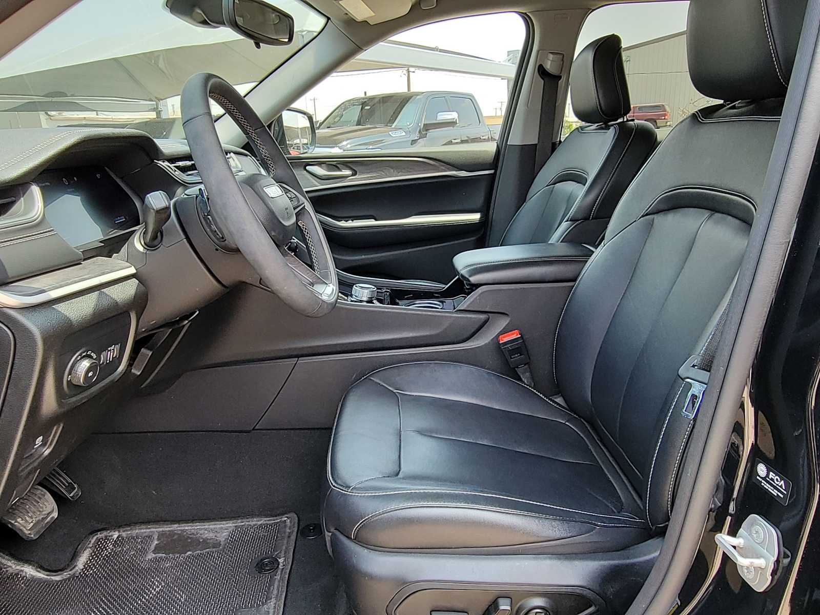 Thumbnail: 2023 Jeep Grand Cherokee - 19