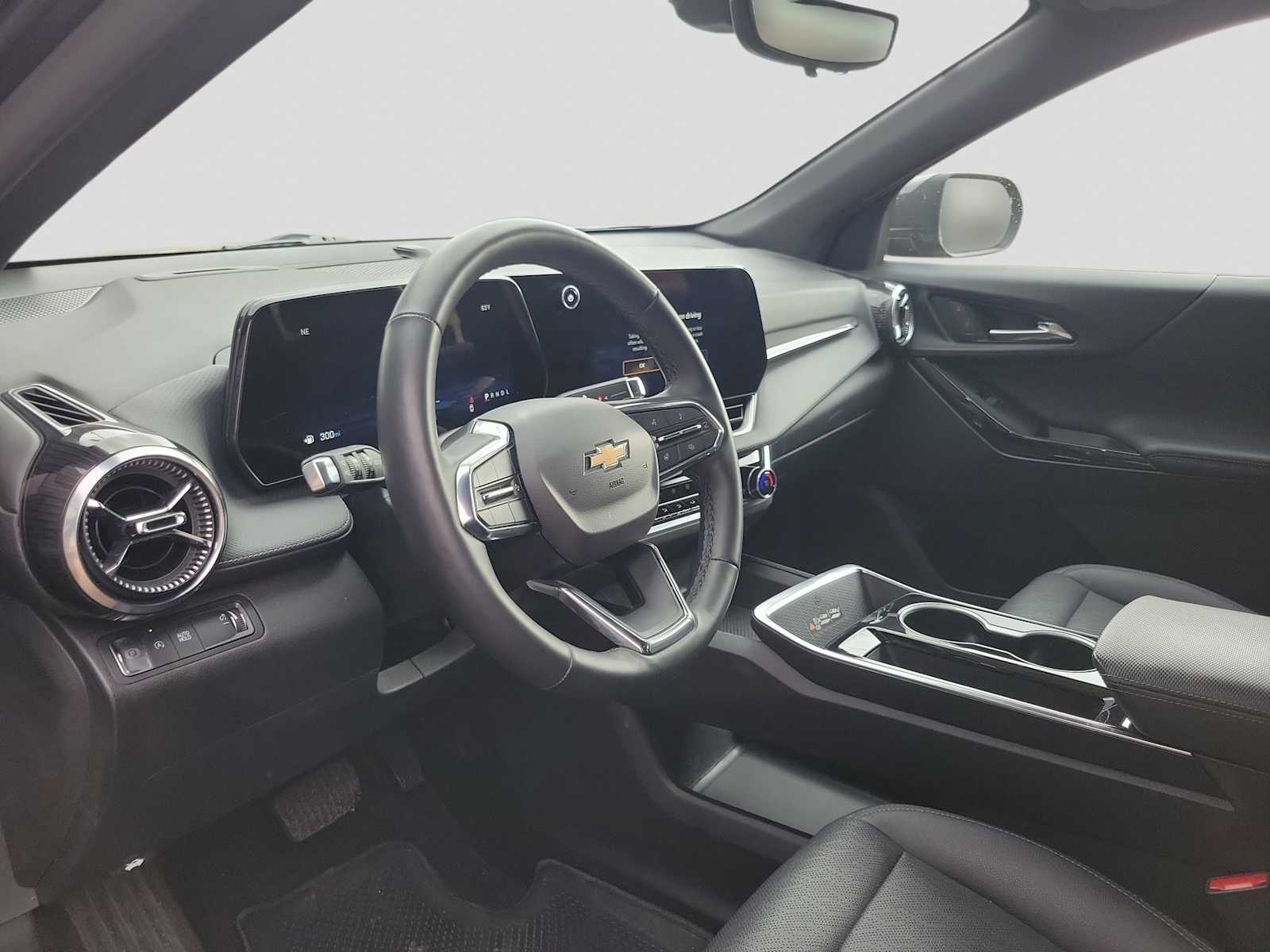 Thumbnail: 2025 Chevrolet Equinox - 2