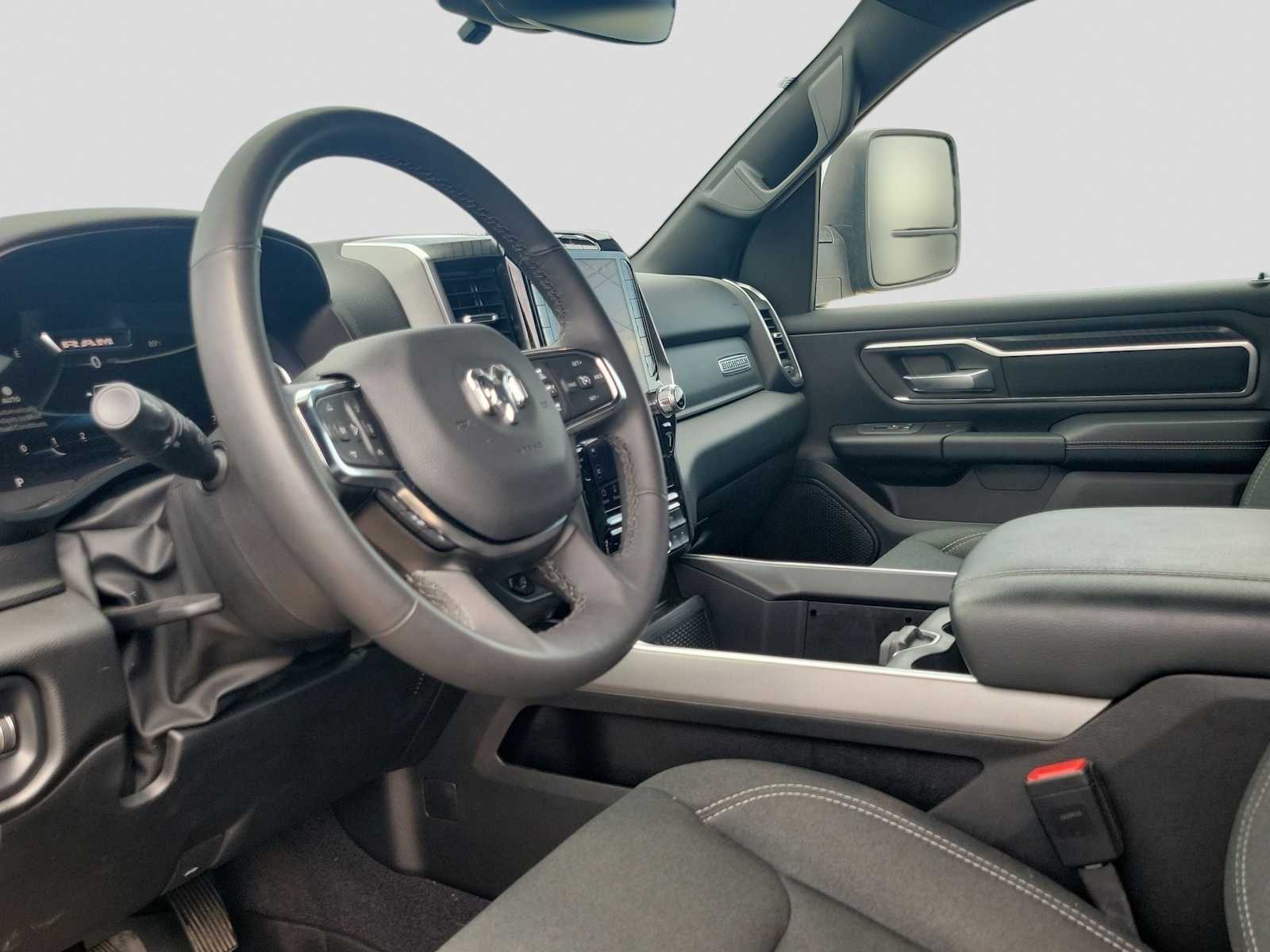 Thumbnail: 2025 RAM 1500 - 10