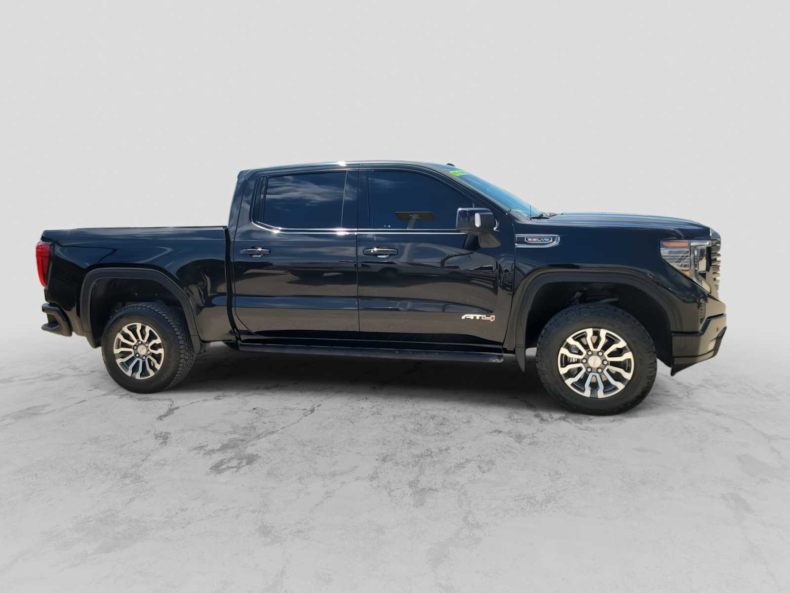 Thumbnail: 2023 GMC Sierra 1500 - 9