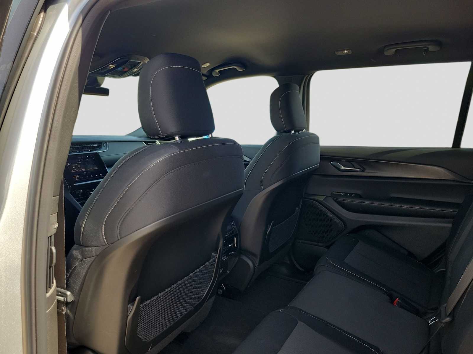 Thumbnail: 2025 Jeep Grand Cherokee L - 8