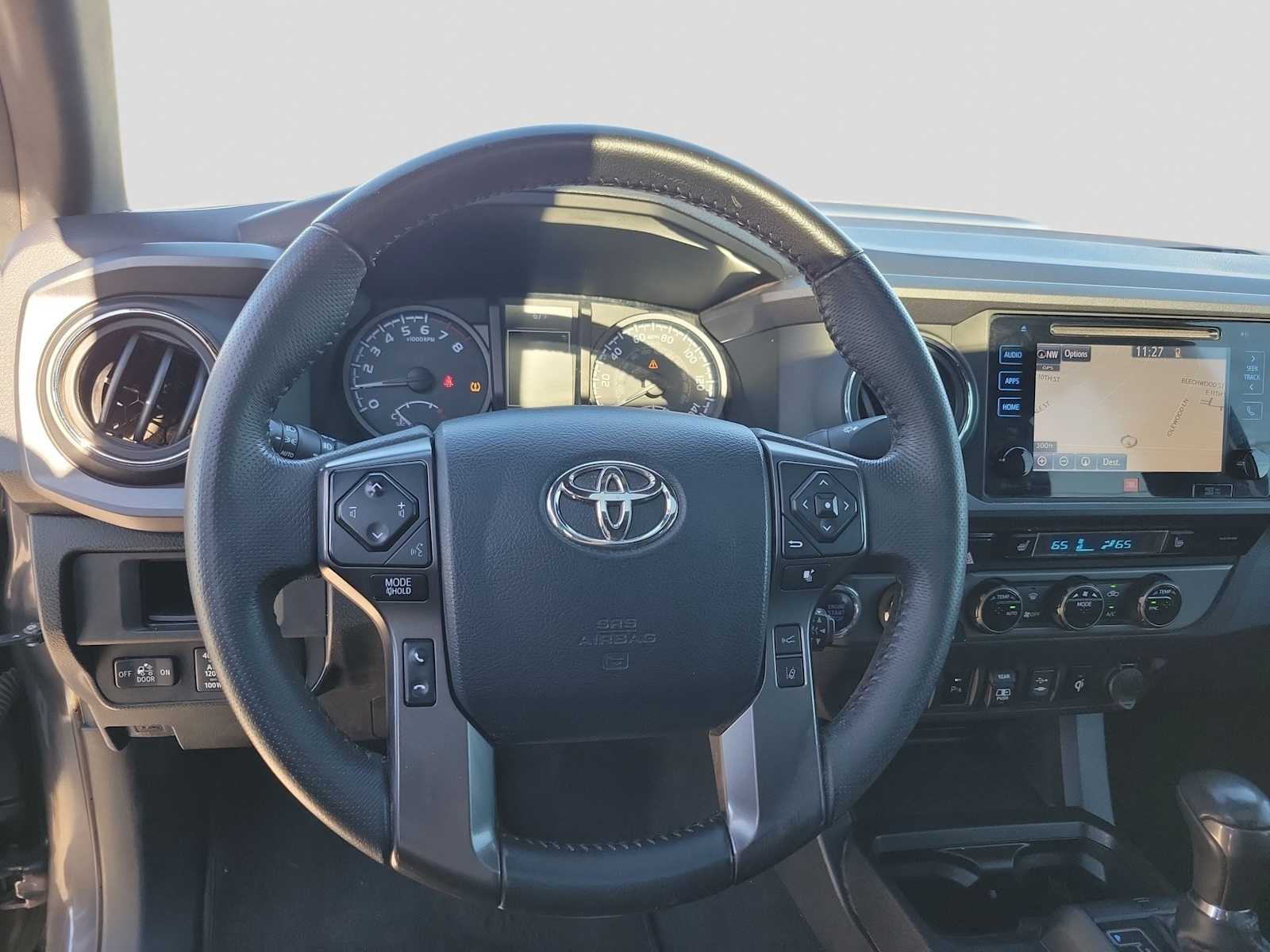 Thumbnail: 2018 Toyota Tacoma - 15