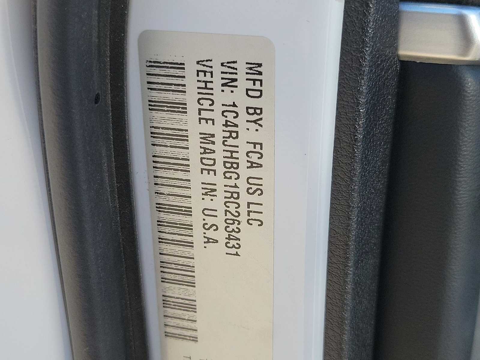 Thumbnail: 2024 Jeep Grand Cherokee - 17