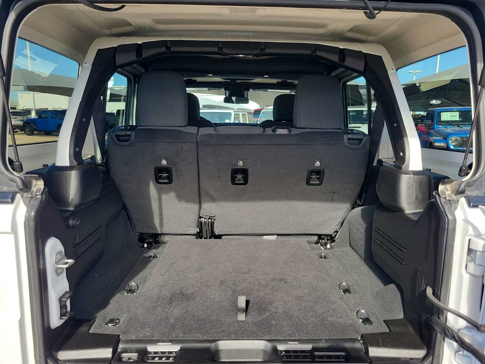 Thumbnail: 2024 Jeep Wrangler - 19