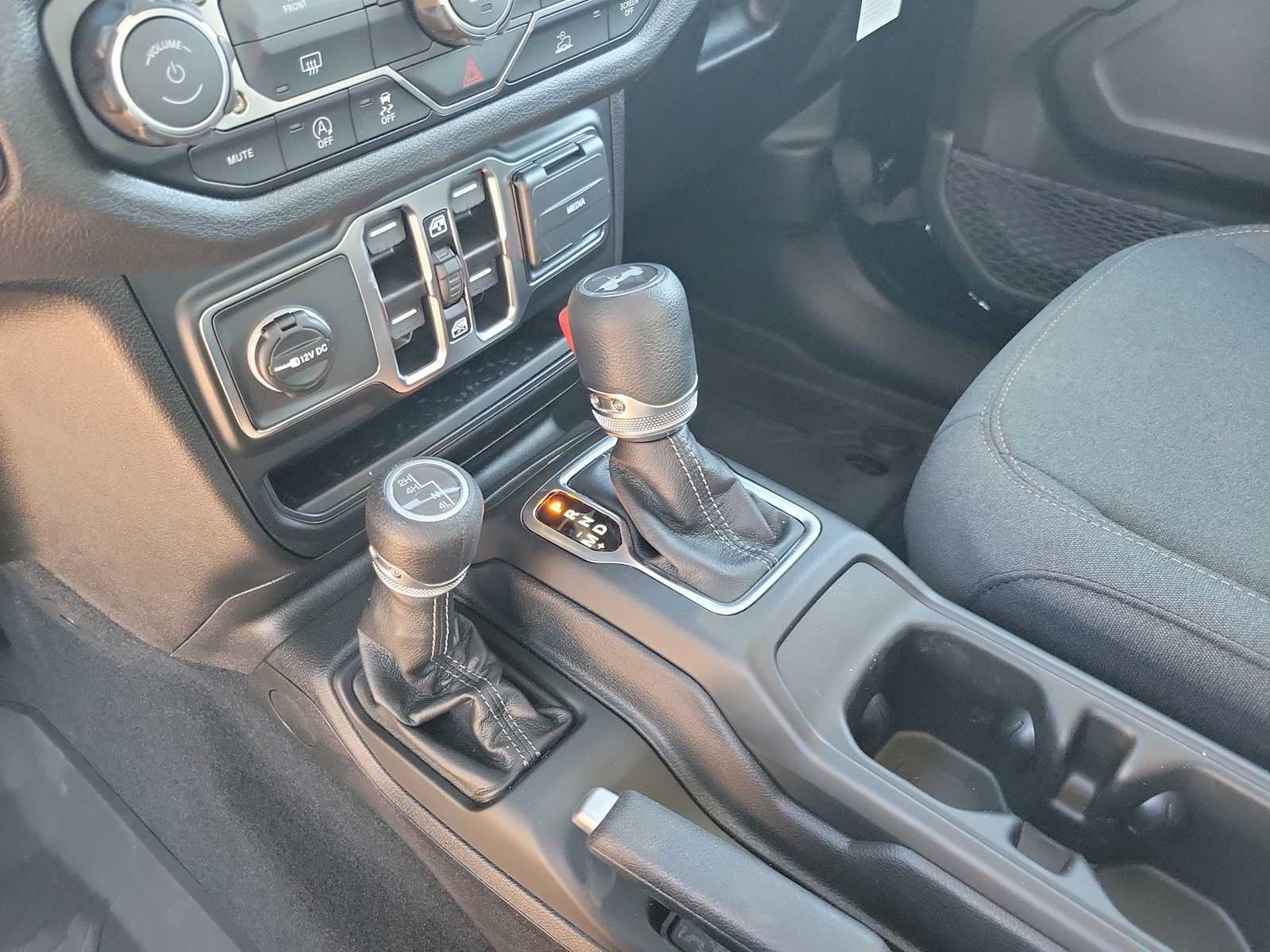 Thumbnail: 2026 Jeep Wrangler - 17