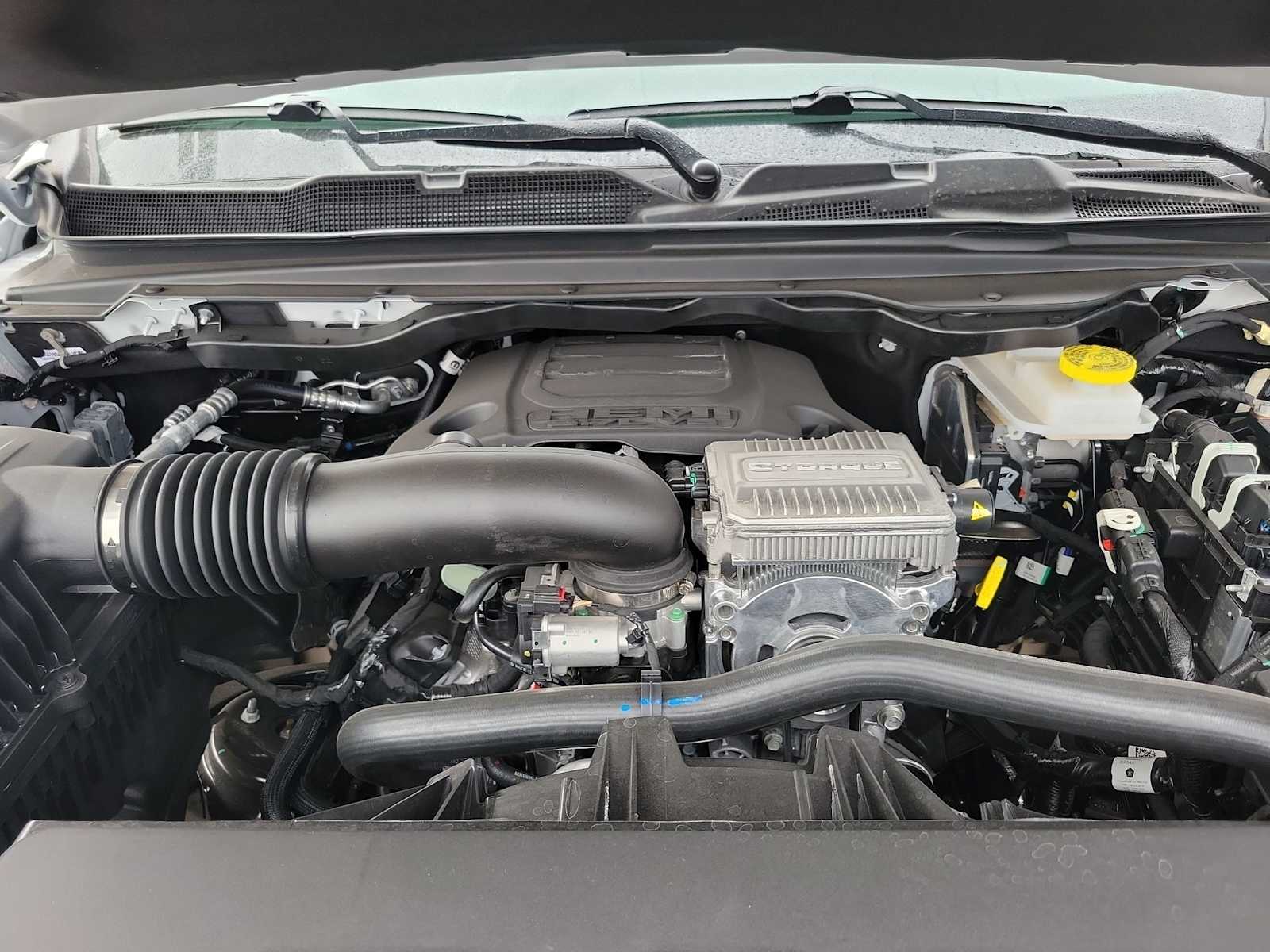 Thumbnail: 2026 RAM 1500 - 5