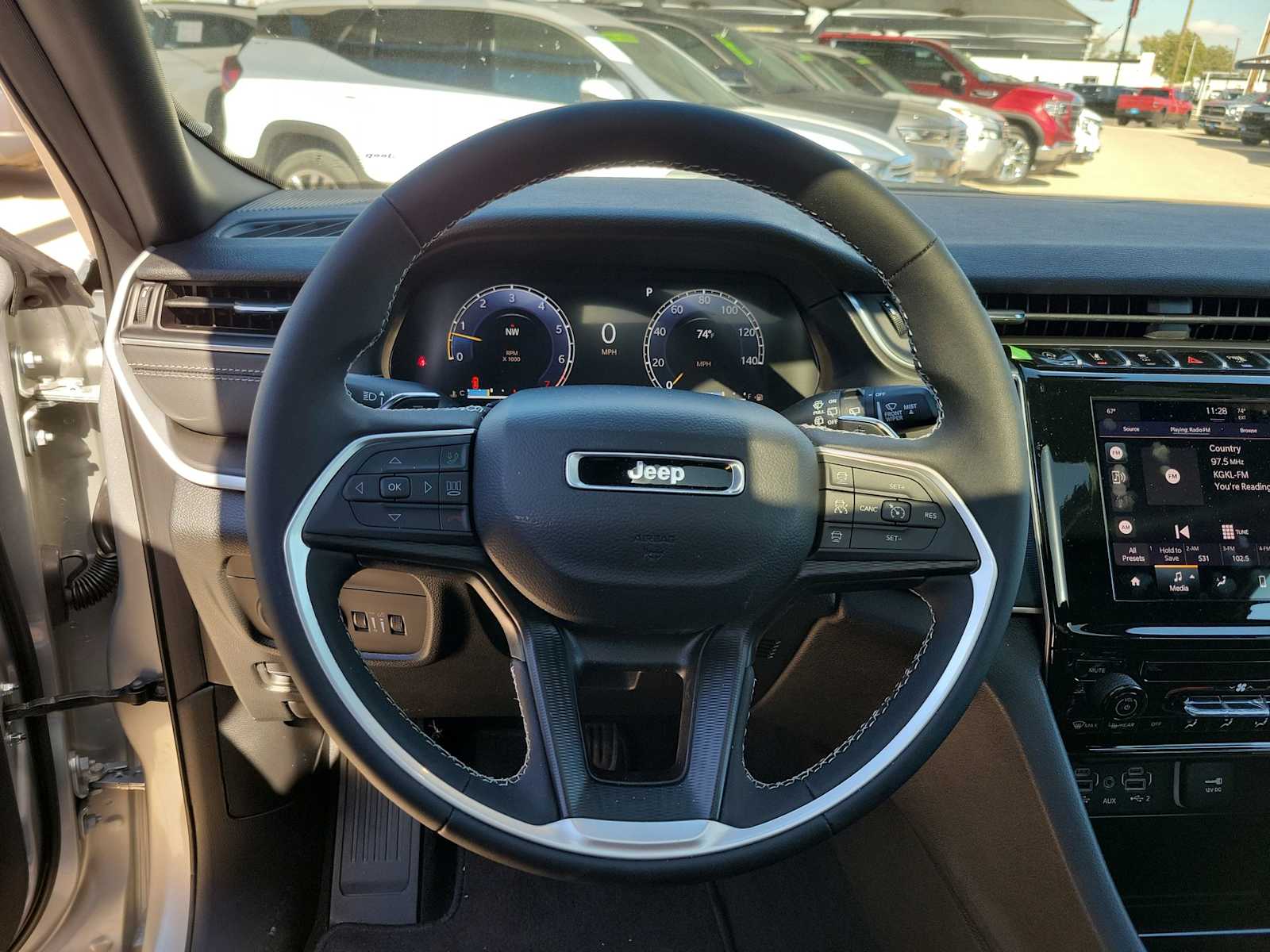 Thumbnail: 2025 Jeep Grand Cherokee L - 15
