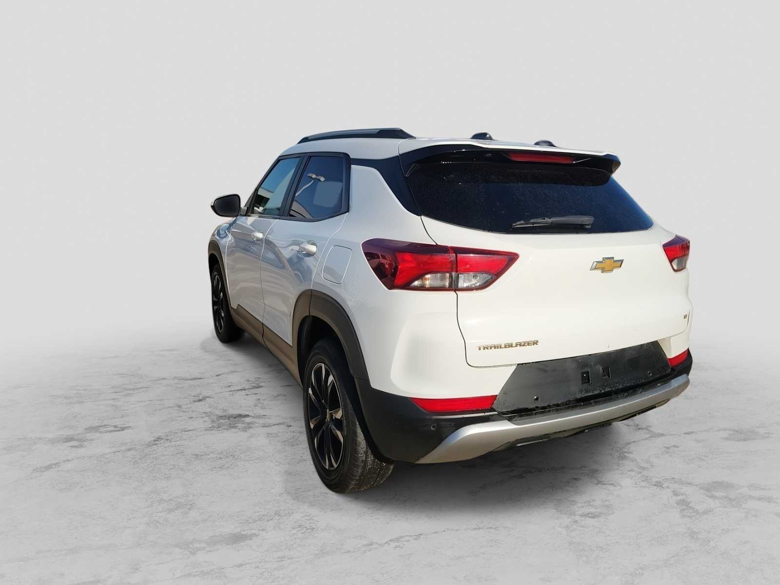 Thumbnail: 2023 Chevrolet TrailBlazer - 4